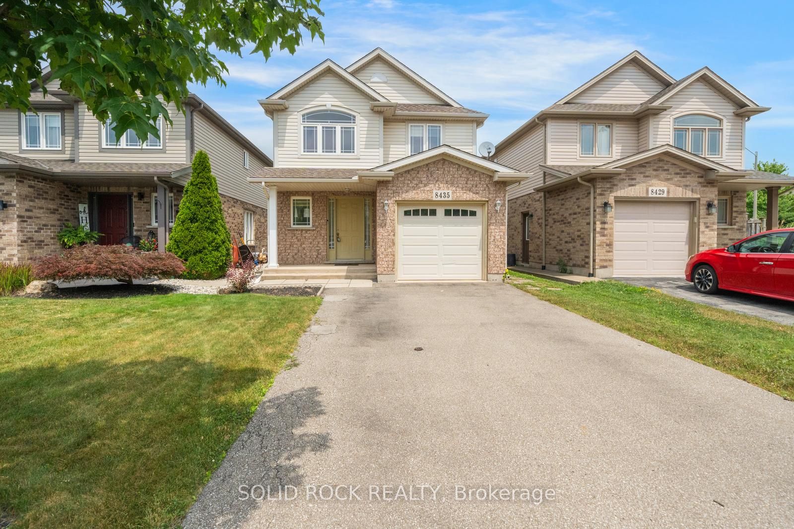 8435 Kelsey Crescent, Niagara Falls, ON L2H 0E6 photo 2