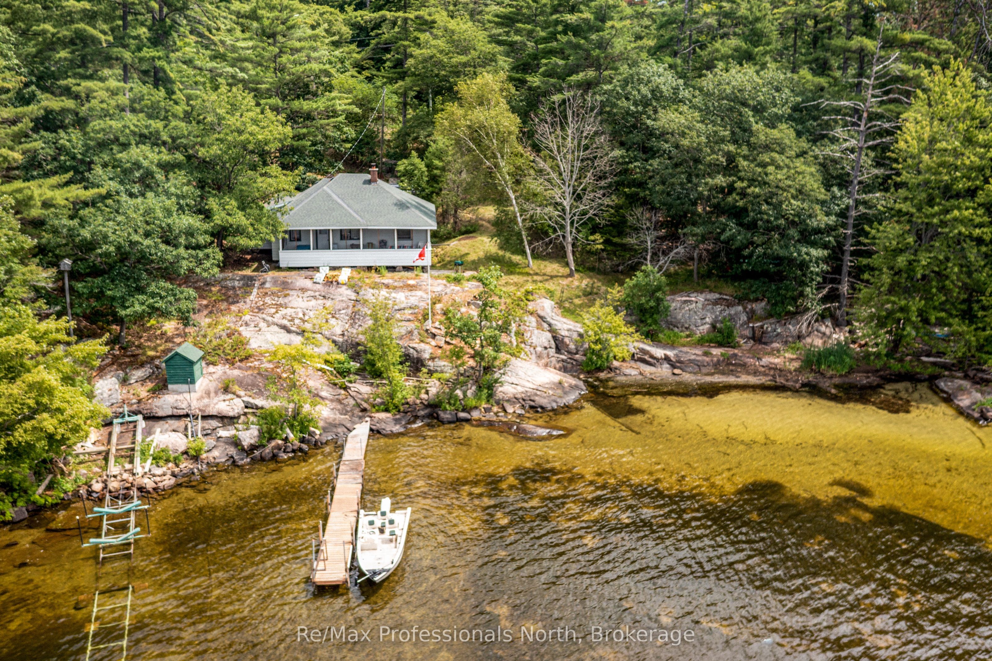 1102 Unit 2 Clipsham Road, Gravenhurst, ON P0E 1G0 photo 3