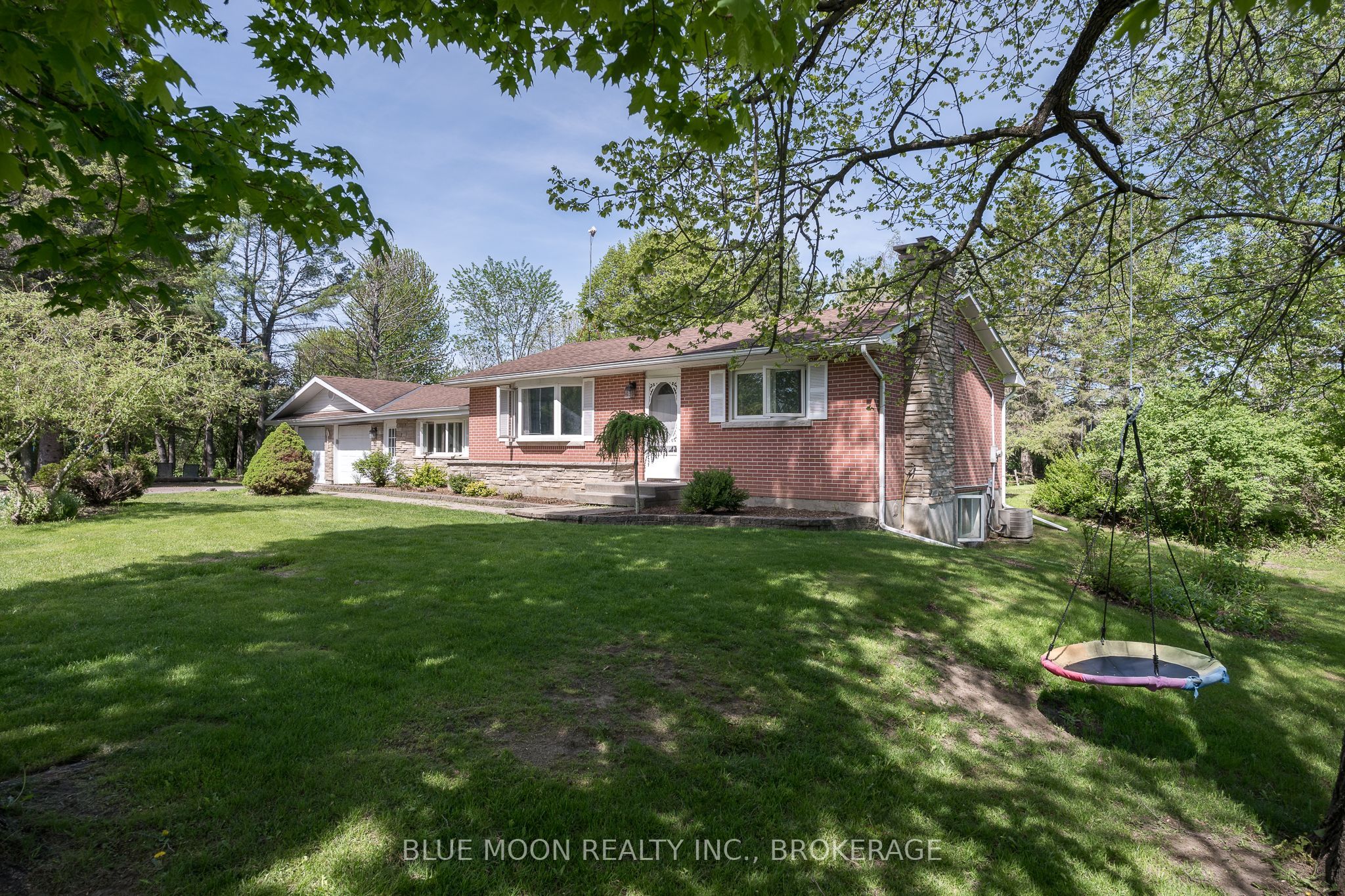 2545 Leeman Road, Kingston, ON K0H 1M0