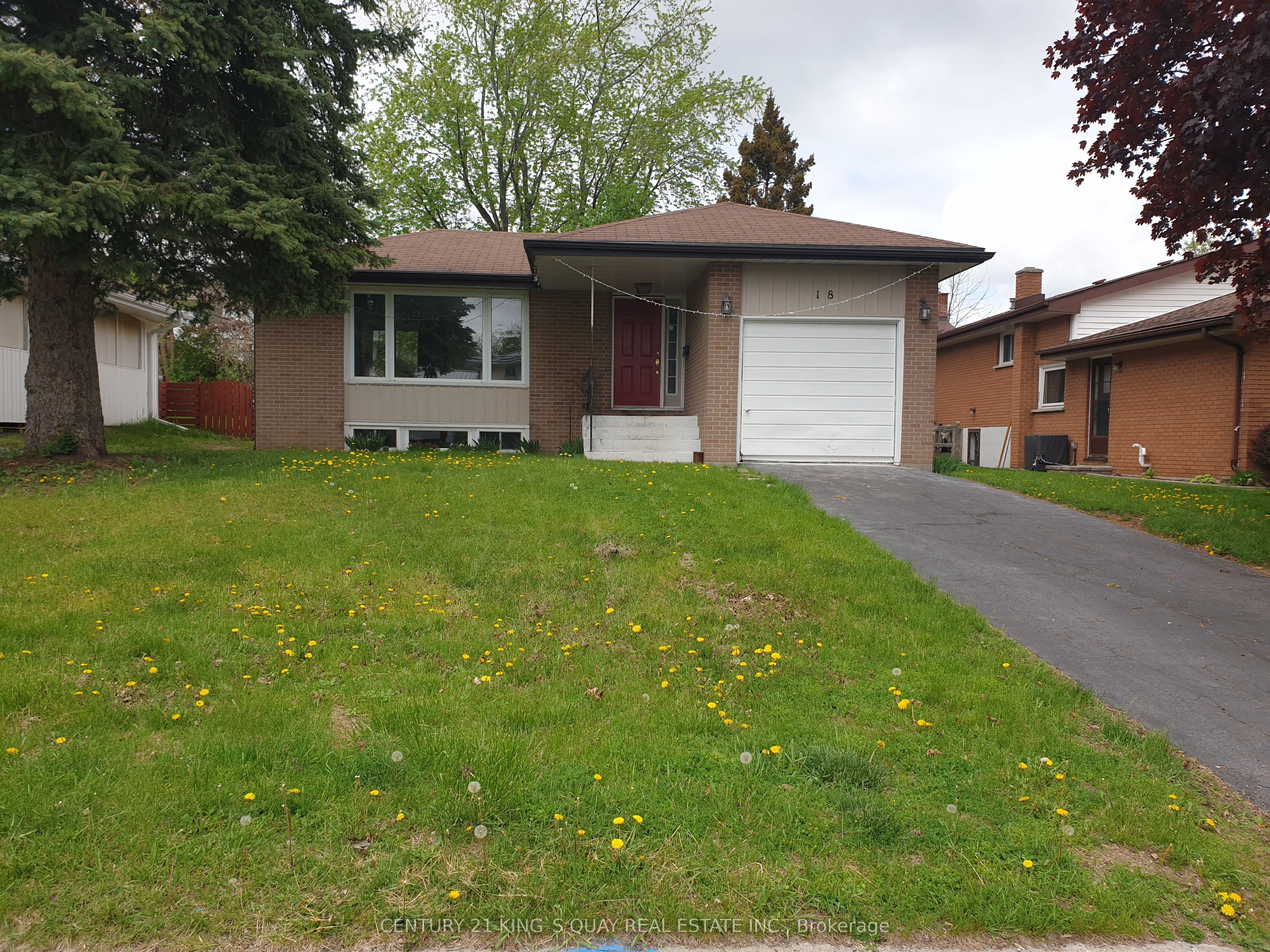 18 Manor Crescent, Quinte West, ON K8V 3Z7