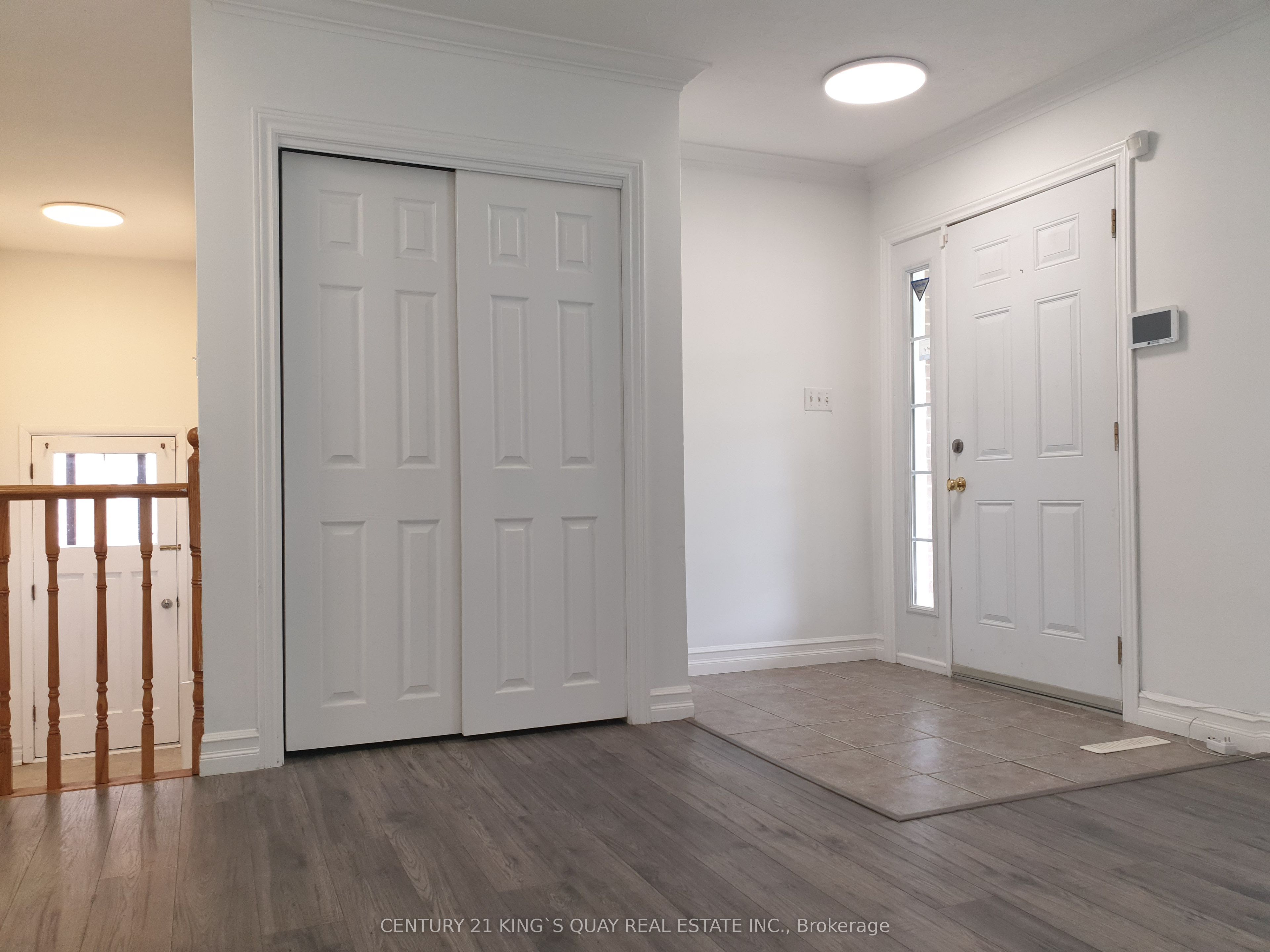 18 Manor Crescent, Quinte West, ON K8V 3Z7 photo 2