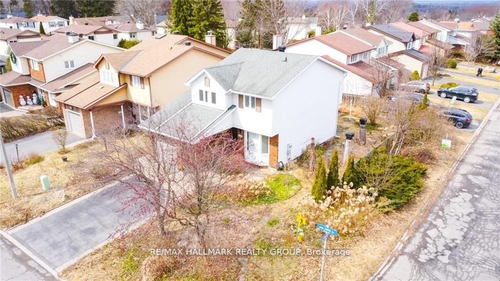 6417 Loire Drive, Orleans - Convent Glen and Area, ON K1C 3H1 photo 3