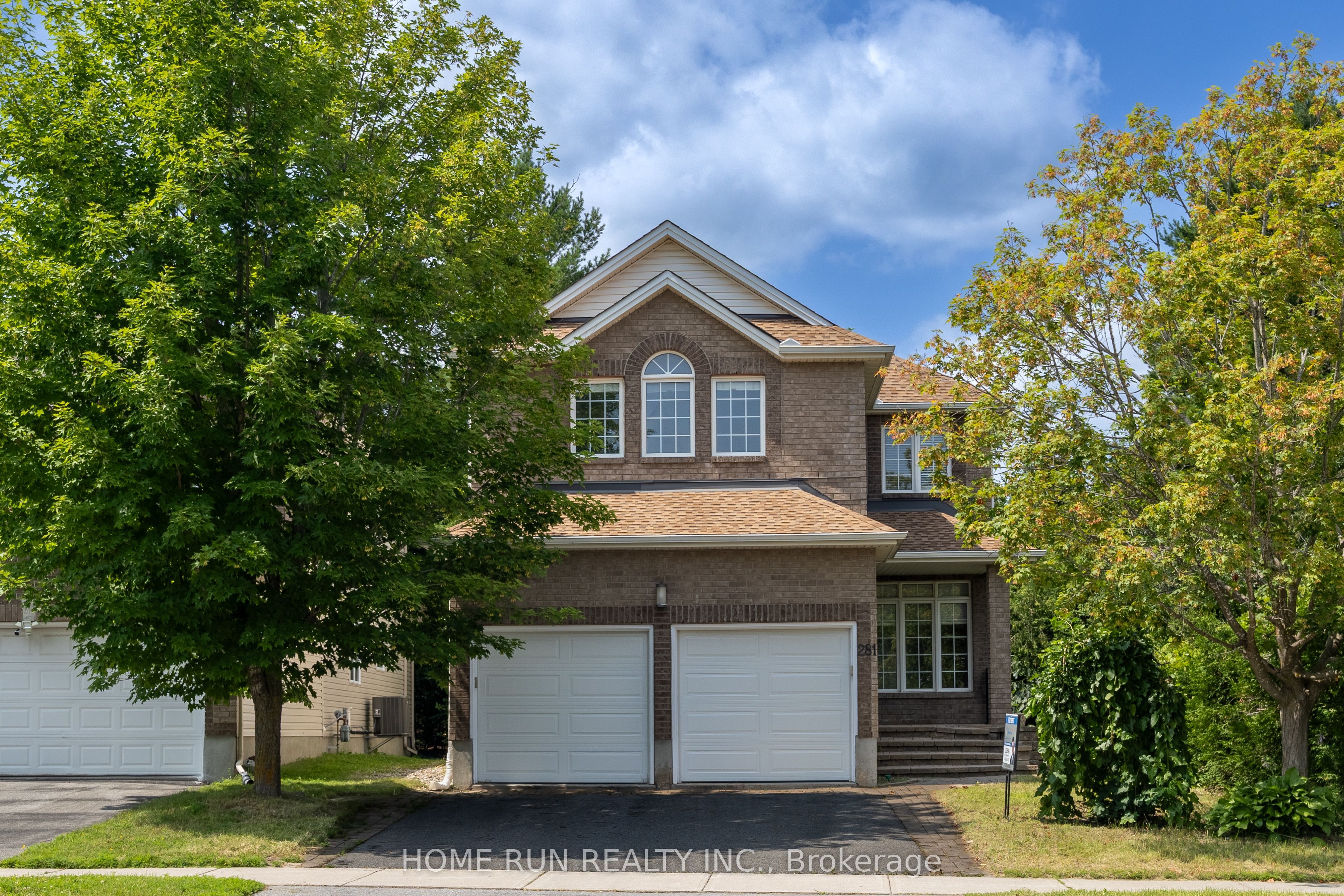 281 Goldridge Drive, Kanata, ON K2T 1H4