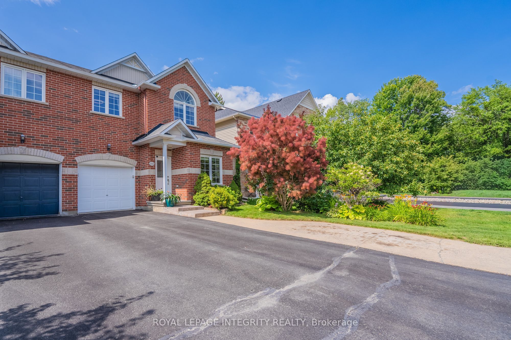 355 Celtic Ridge Crescent, Kanata, ON K2W 0B6 photo 2
