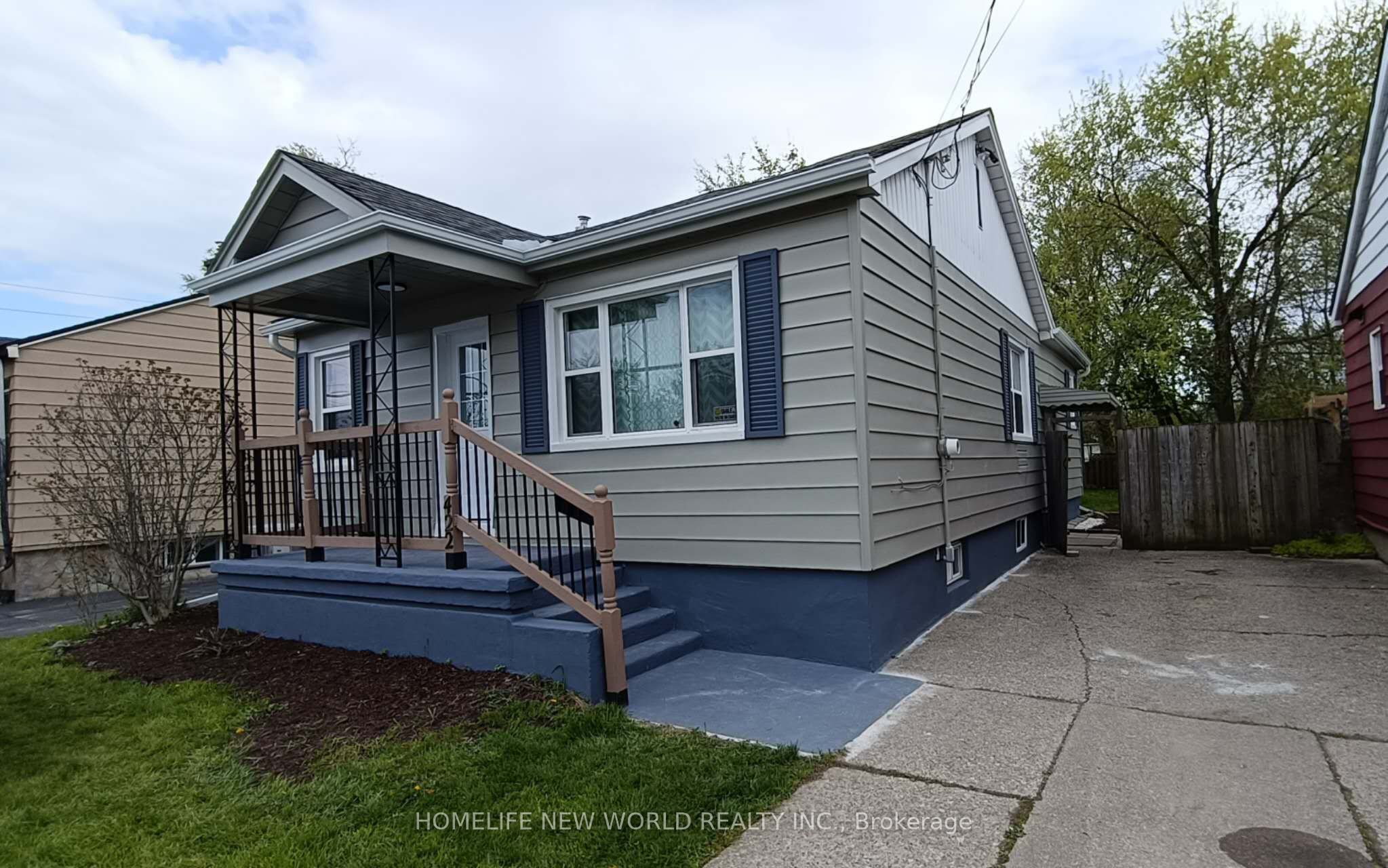 422 Welland Avenue, St. Catharines, ON L2M 5T8