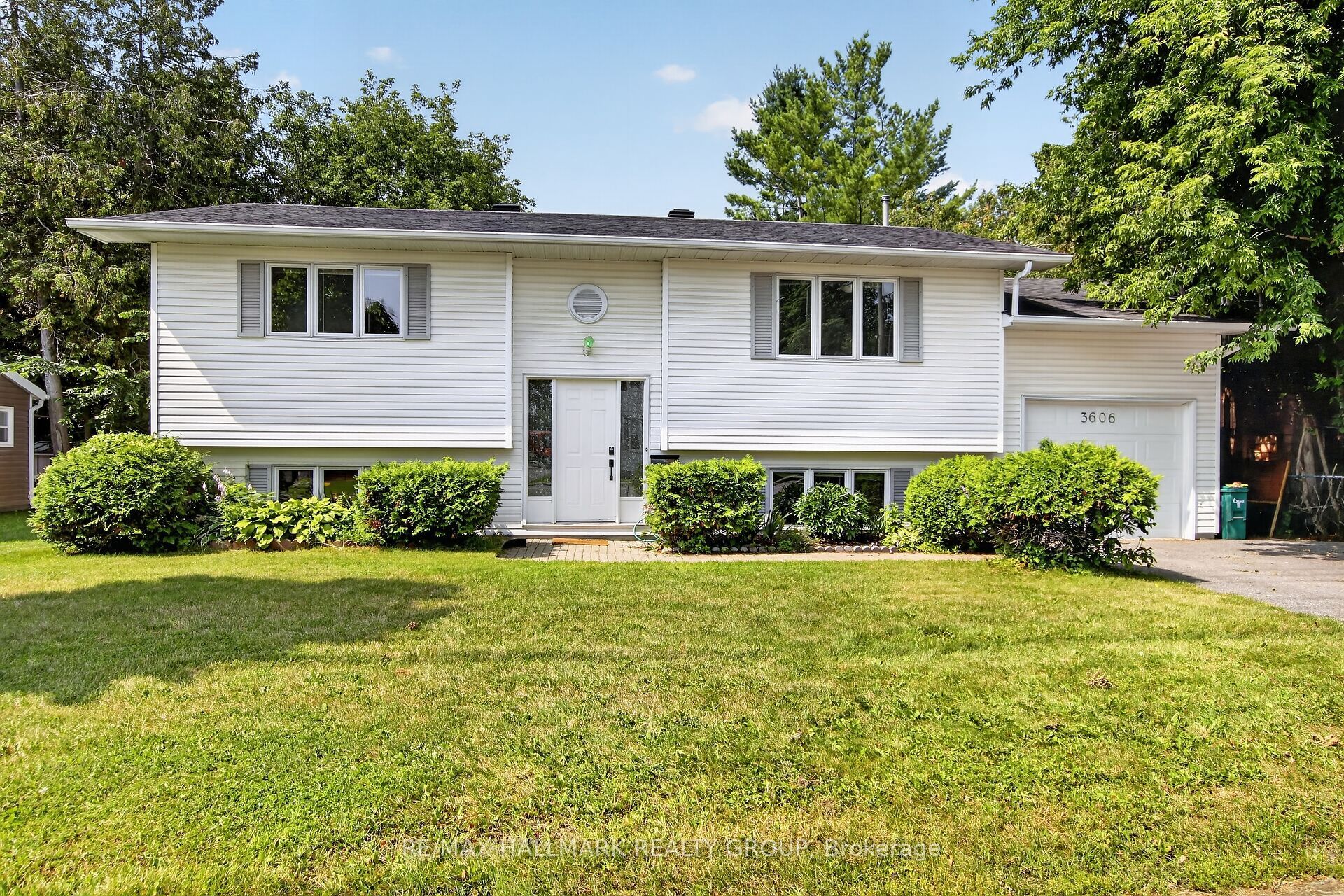 3606 Mcbean Street, Stittsville - Munster - Richmond, ON K0A 2Z0