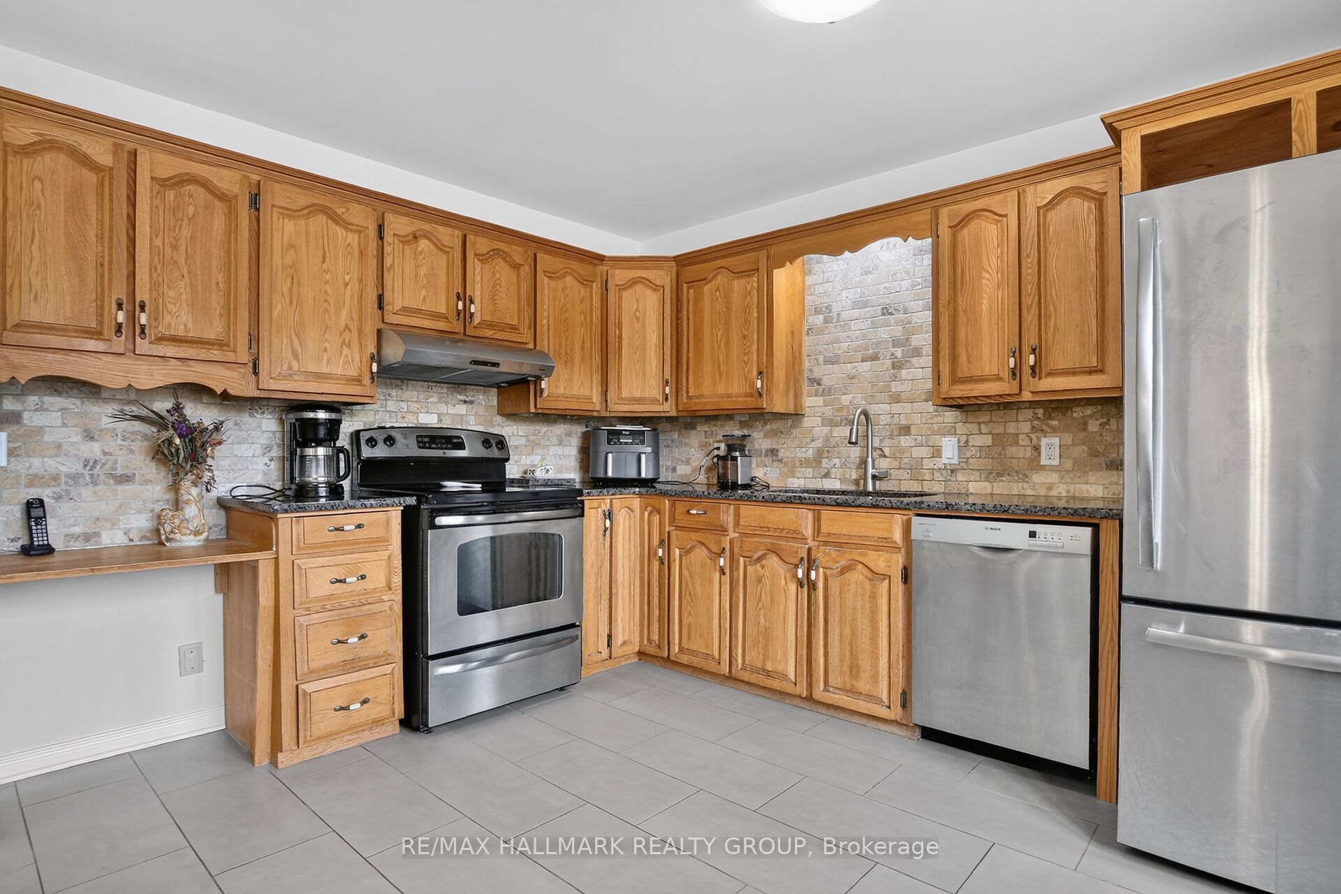 3606 Mcbean Street, Stittsville - Munster - Richmond, ON K0A 2Z0 photo 4