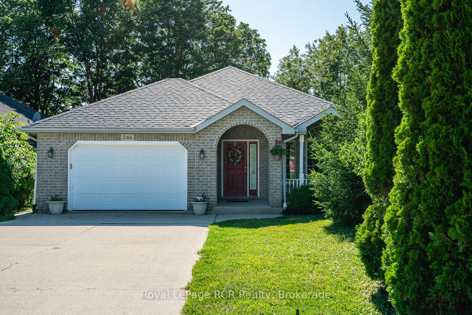 246 16th Avenue Crescent, Hanover, ON N4N 3V3 photo 2