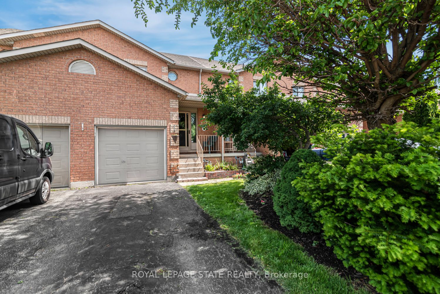 127 Terni Boulevard, Hamilton, ON L8W 3W4