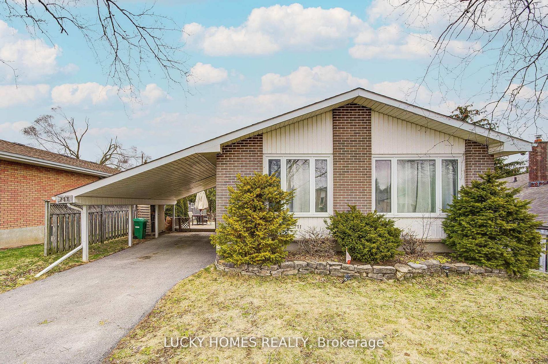 711 Otonabee Drive, Peterborough, ON K9J 7P8 photo 2