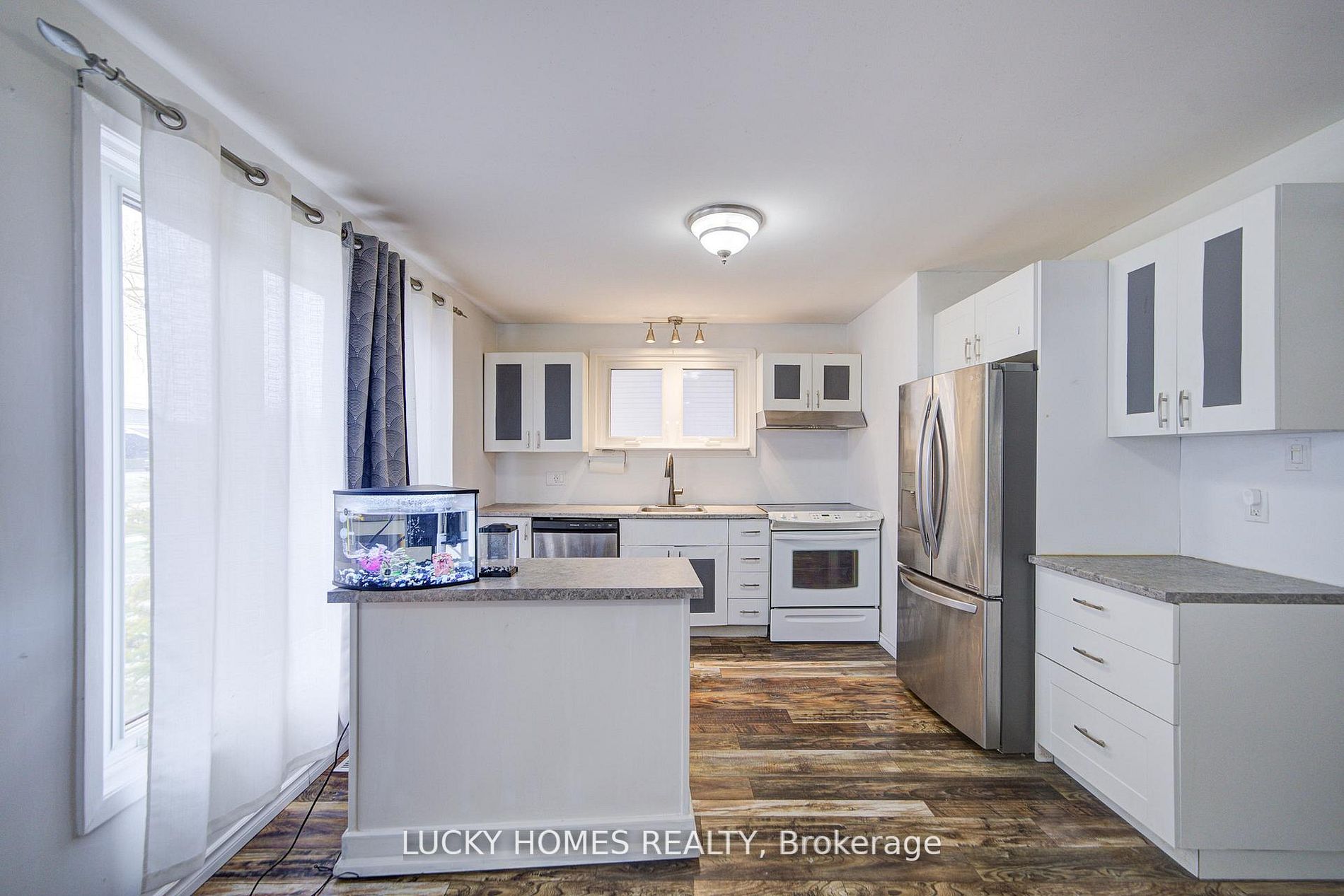 711 Otonabee Drive, Peterborough, ON K9J 7P8 photo 5