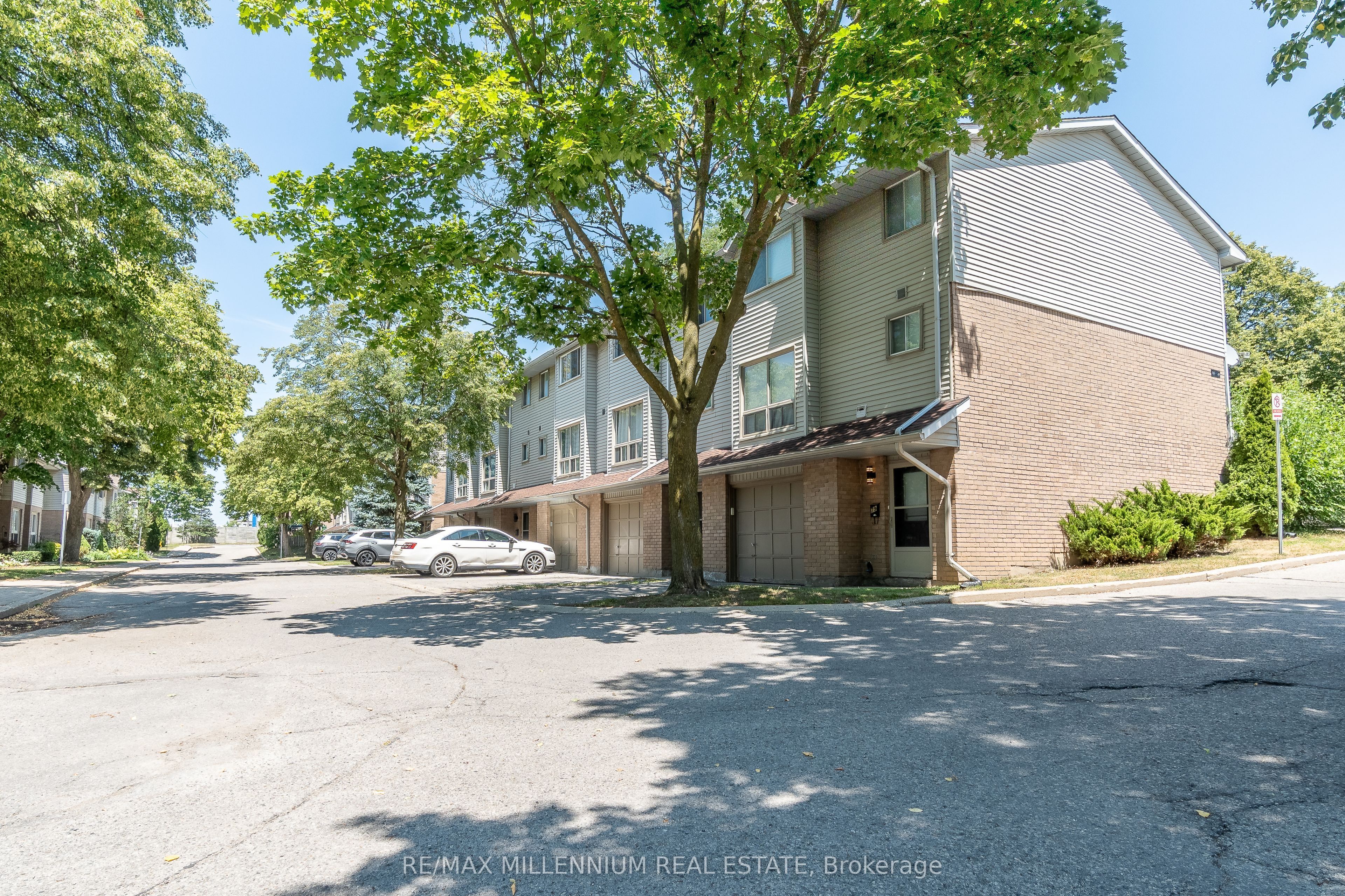 35 Waterman Avenue 79, London South, ON N6C 5T7