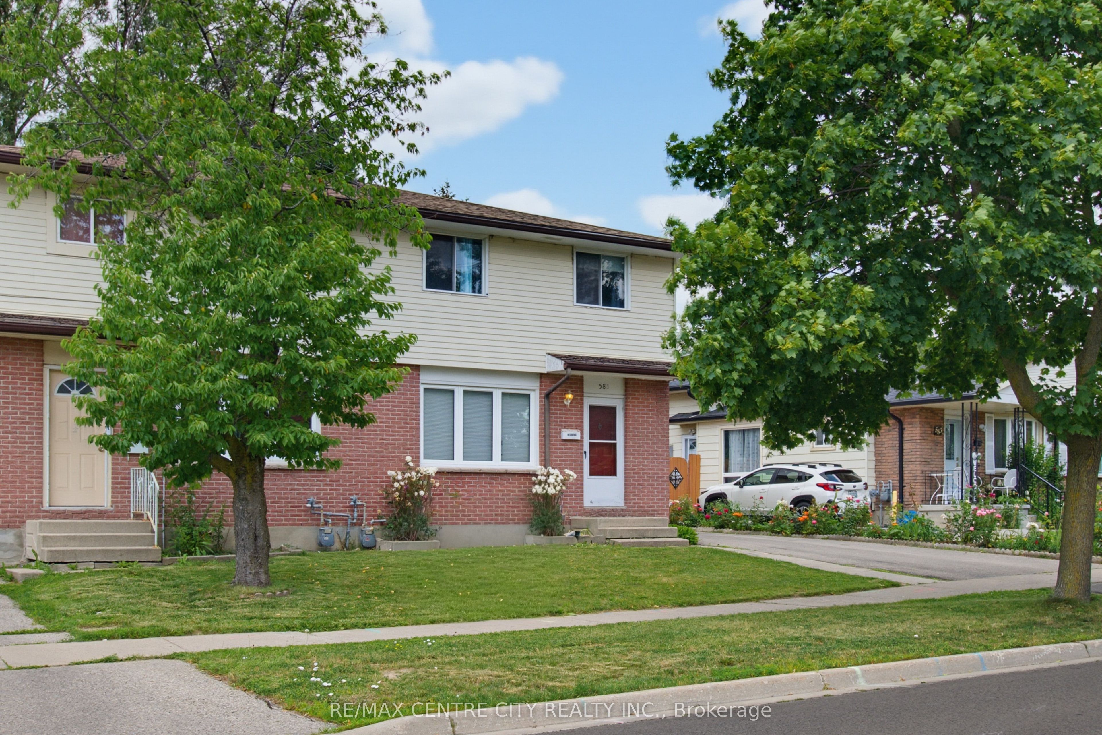 581 Deveron Crescent, London South, ON N5Z 4M4 photo 2