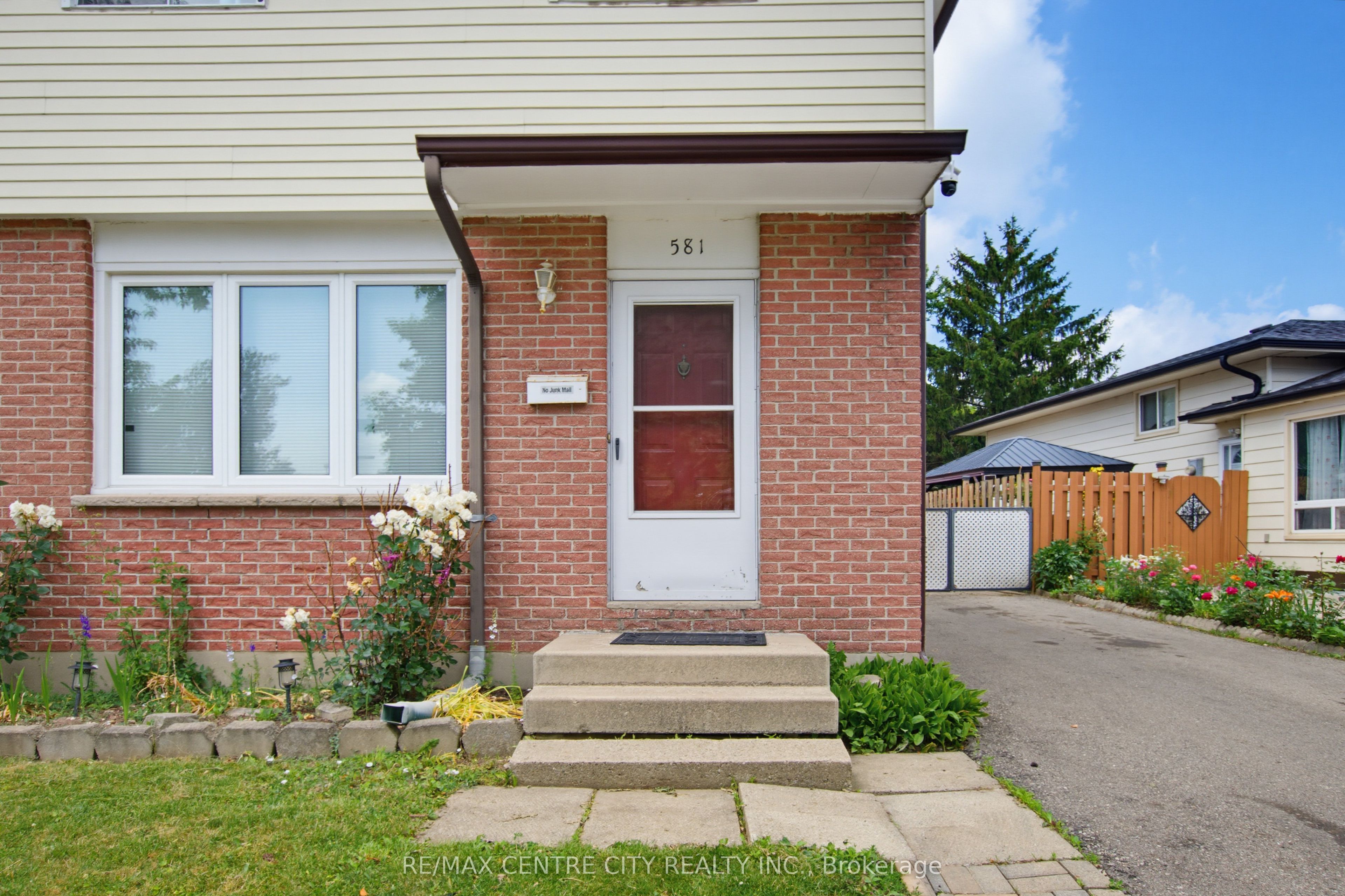 581 Deveron Crescent, London South, ON N5Z 4M4 photo 5