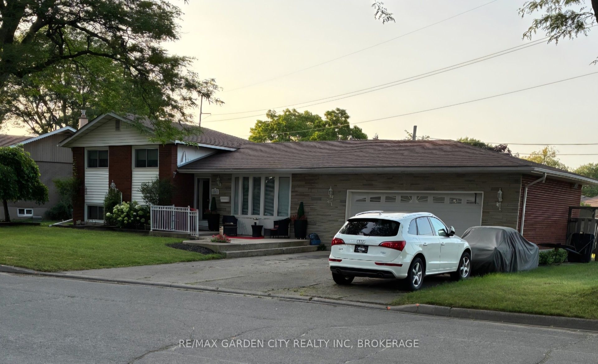 8842 Roosevelt Street, Niagara Falls, ON L2G 7A2 photo 2