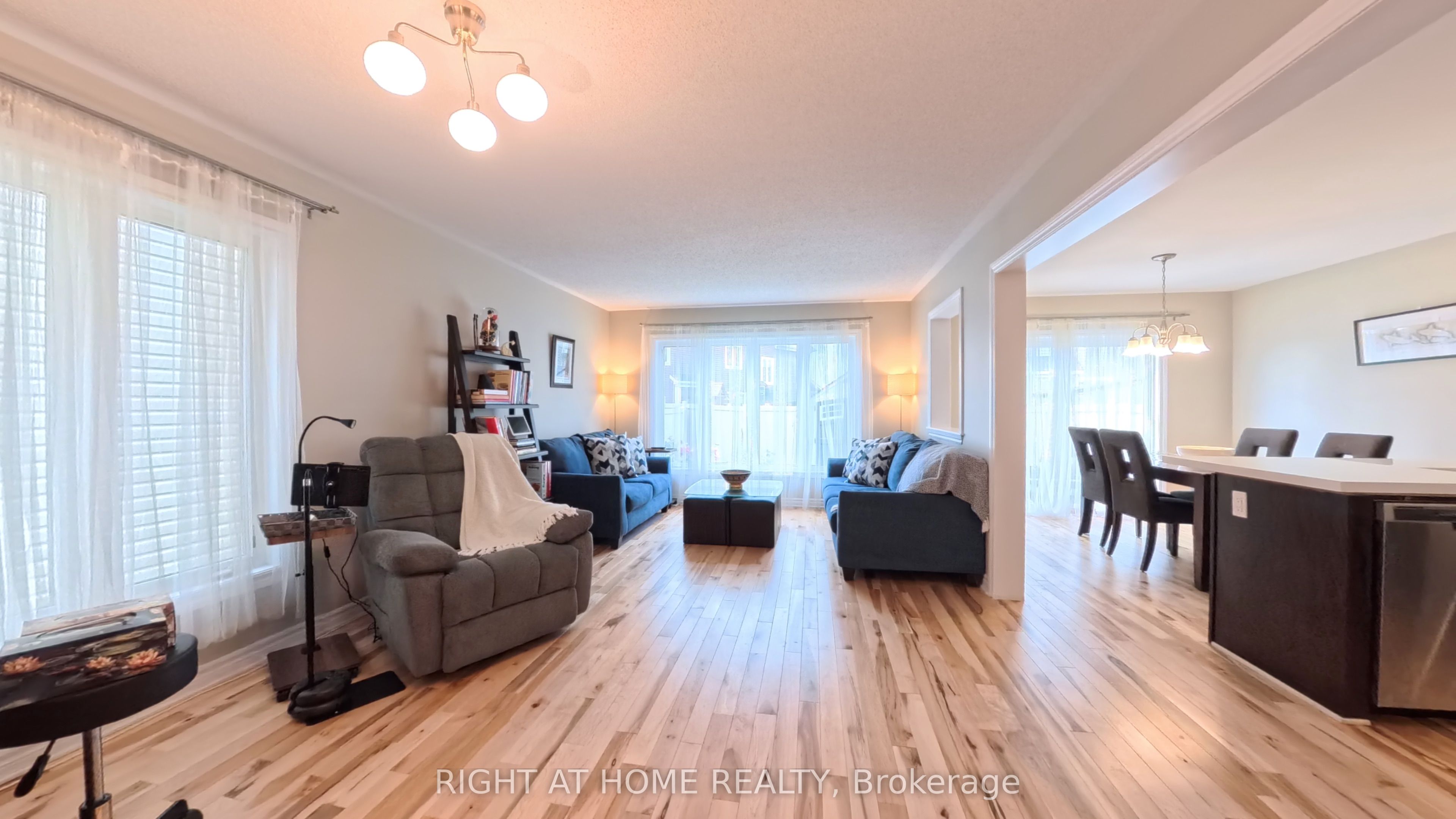 566 Dundonald Drive, Barrhaven, ON K2J 5X1 photo 5