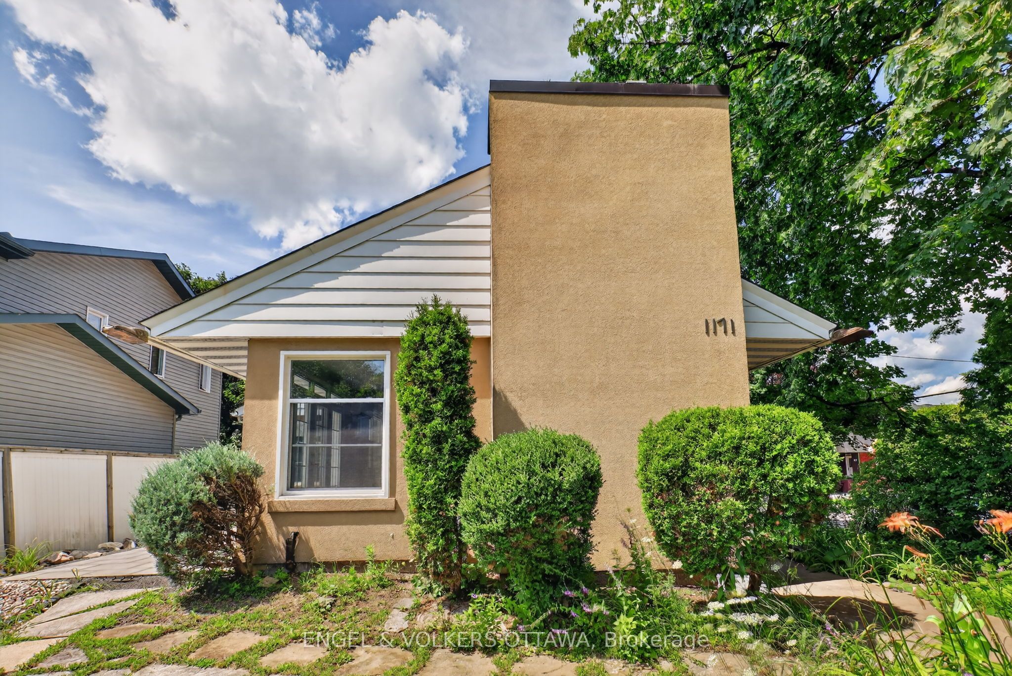 1171 Shillington Avenue, Carlington - Central Park, ON K1Z 7Z5