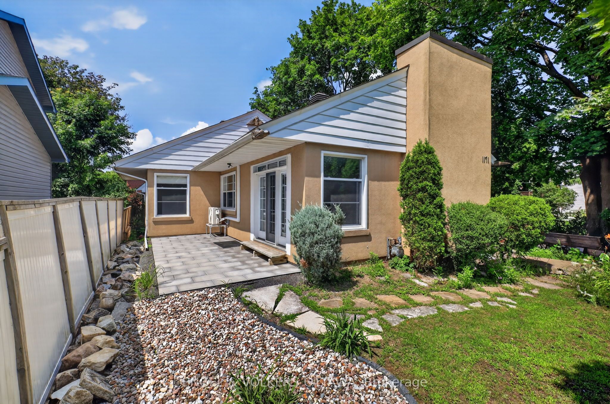 1171 Shillington Avenue, Carlington - Central Park, ON K1Z 7Z5 photo 2