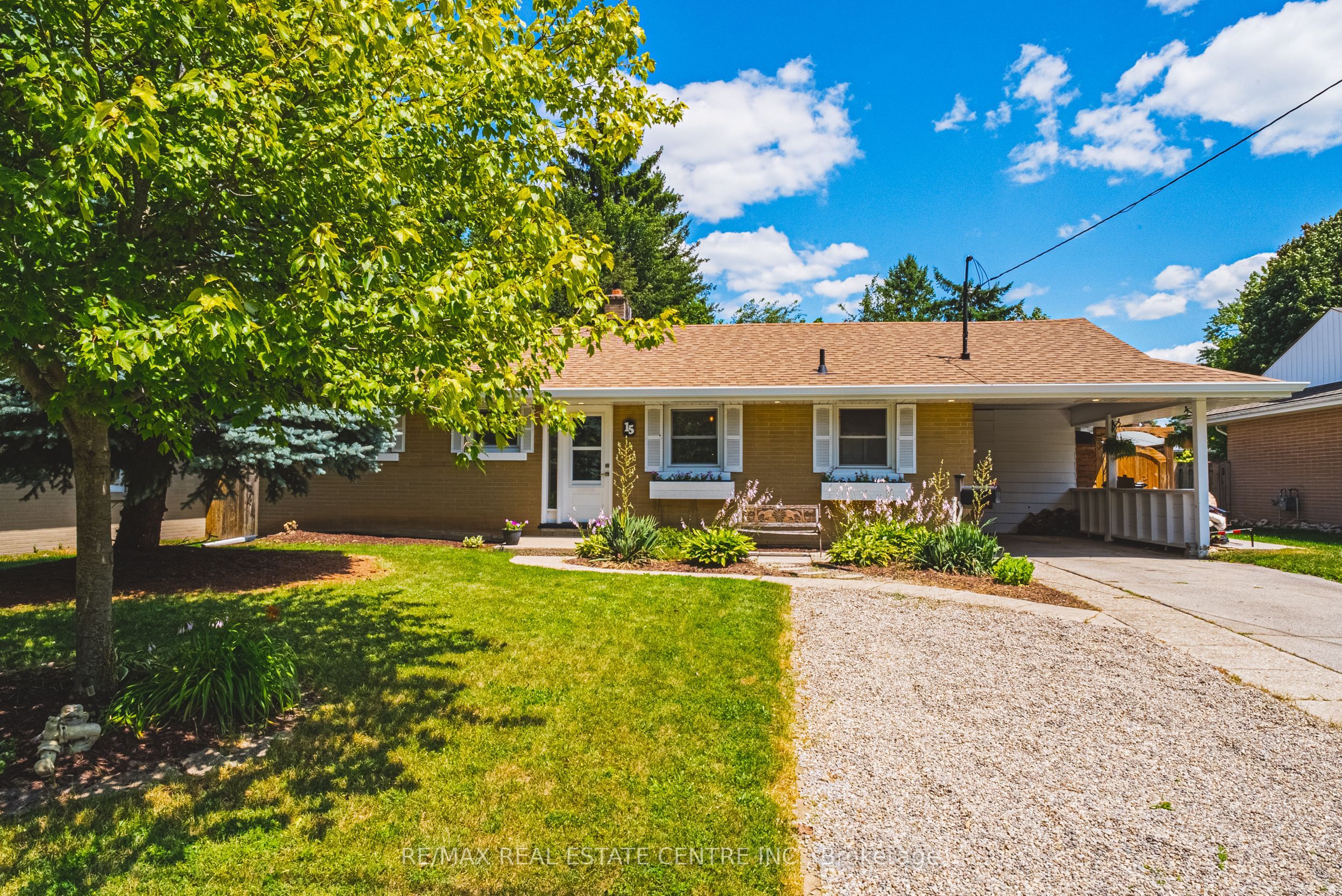 15 Dale Avenue, Cambridge, ON N1S 3M7 photo 3