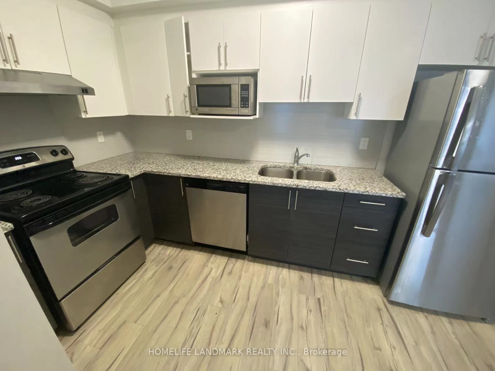 258B Sunview Street 258, Waterloo, ON N2L 3V9 photo 3