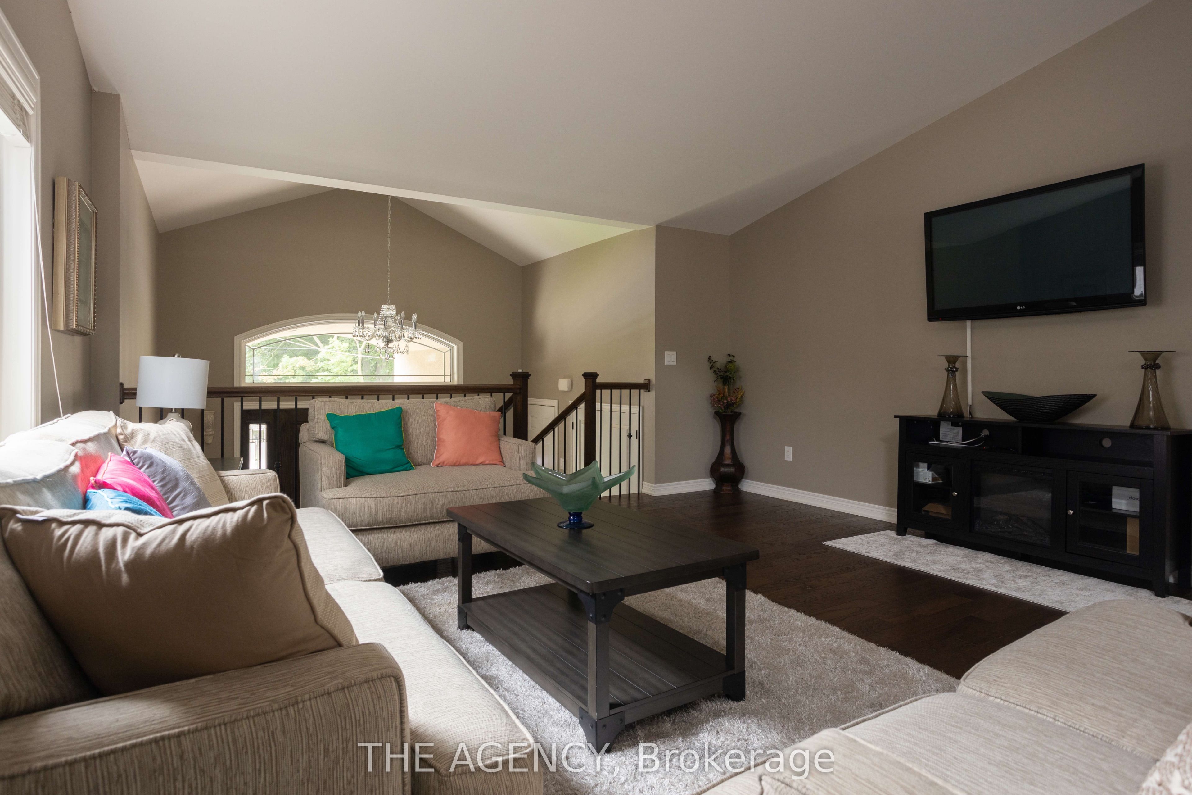 6737 CULP Street, Niagara Falls, ON L2G 2C5 photo 4