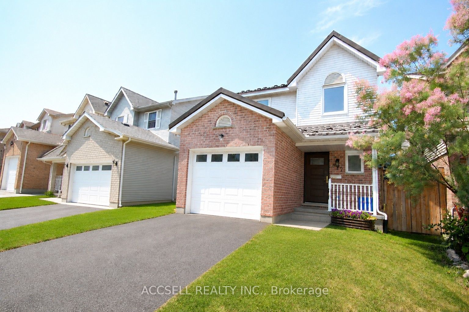 877 Shelborne Street, London South, ON N5Z 5A7