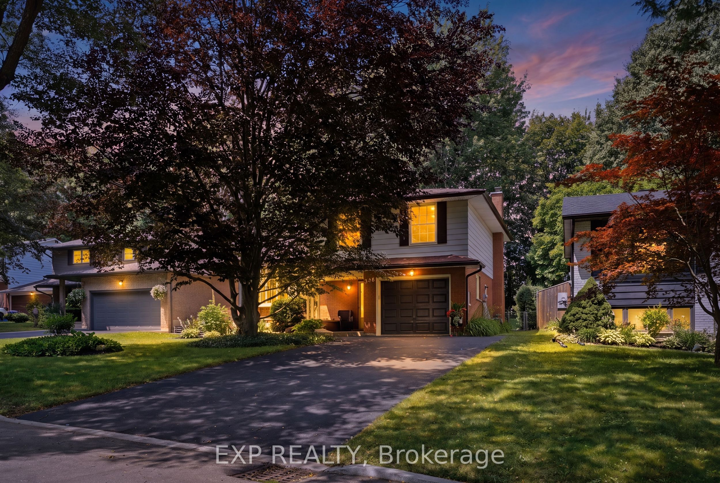 356 Coleridge Place, Waterloo, ON N2L 2V8