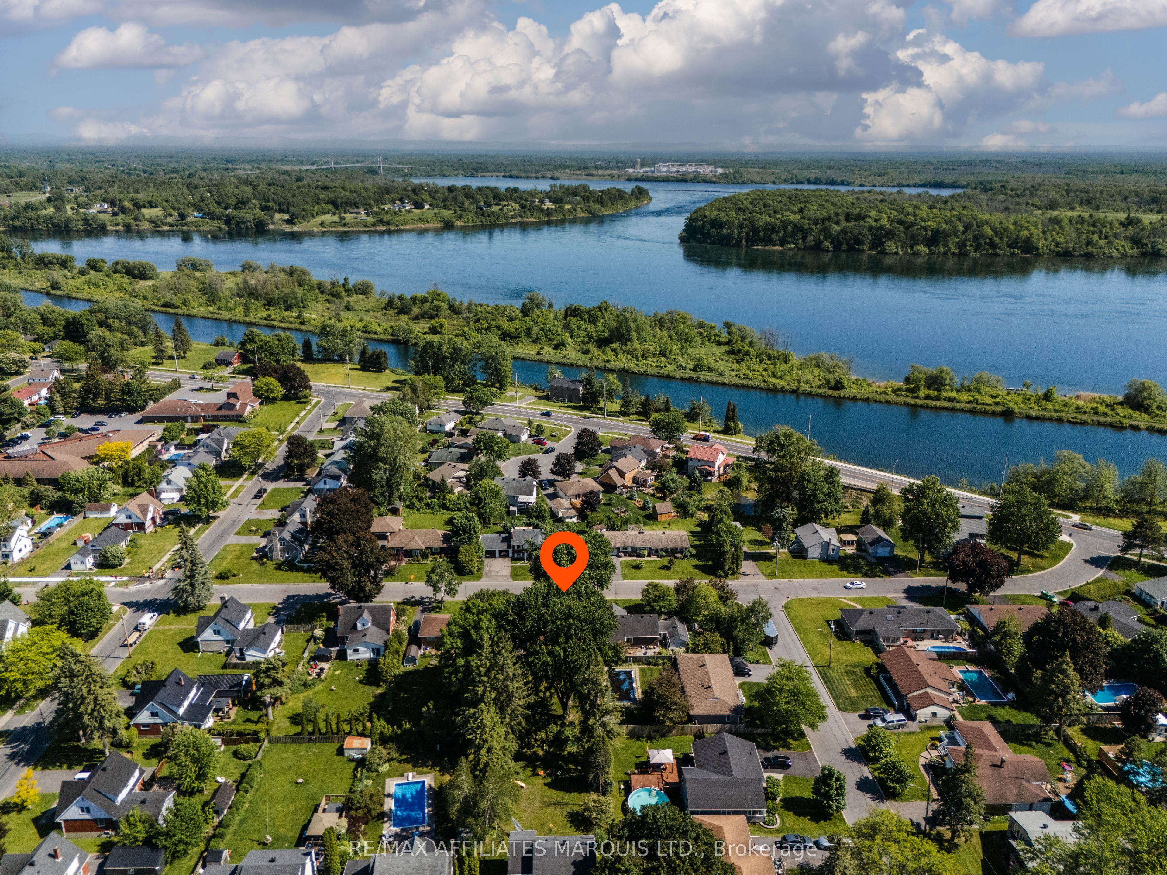 1605 Queen Street, Cornwall, ON K6J 1R7 photo 5