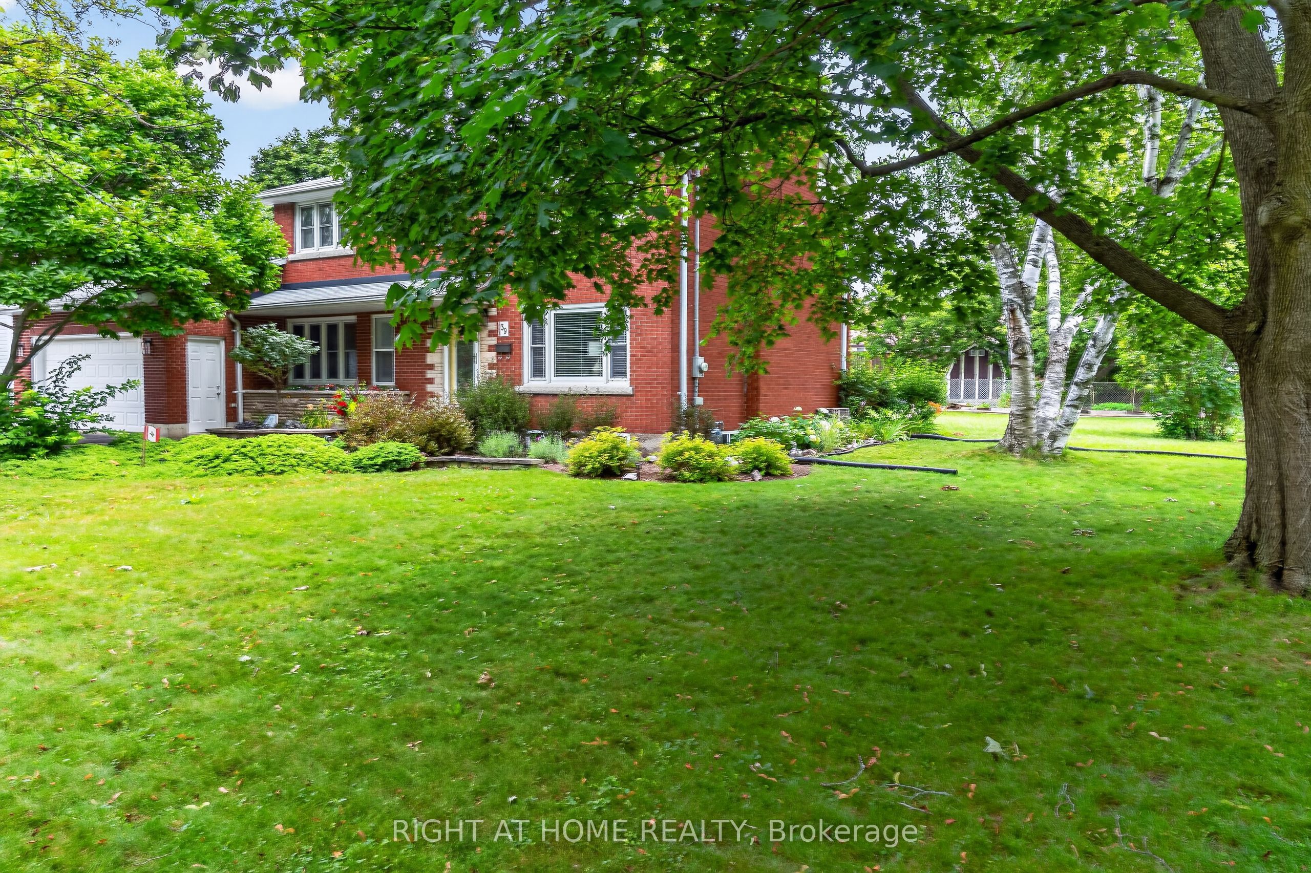 39 Park Avenue, St. Thomas, ON N5R 4V9 photo 4