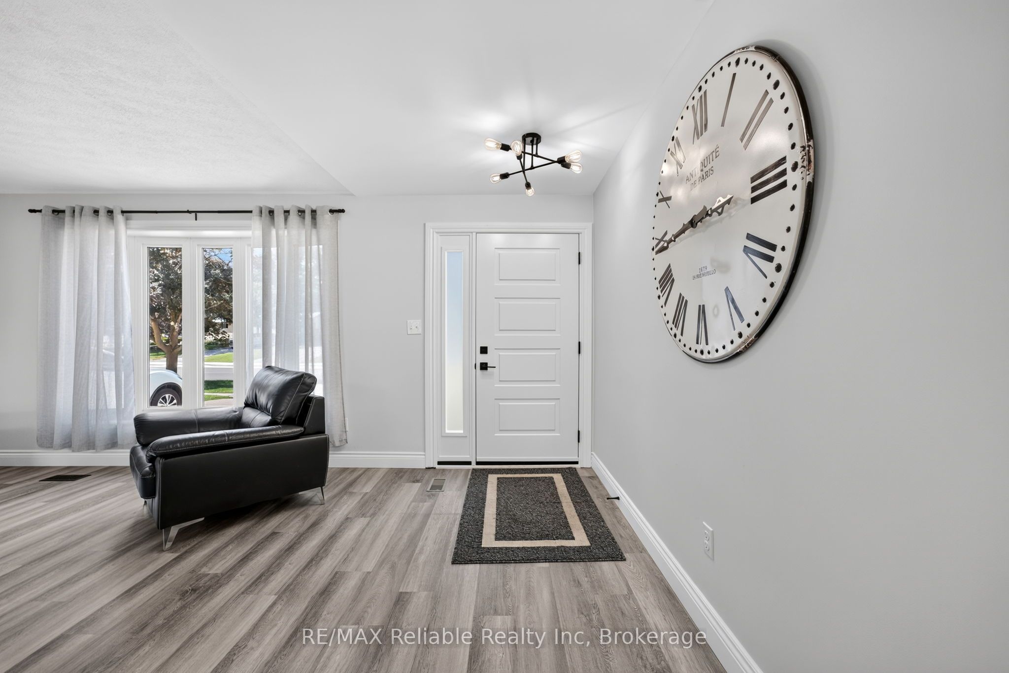 17 Suncoast Drive W, Goderich, ON N7A 4H1 photo 3