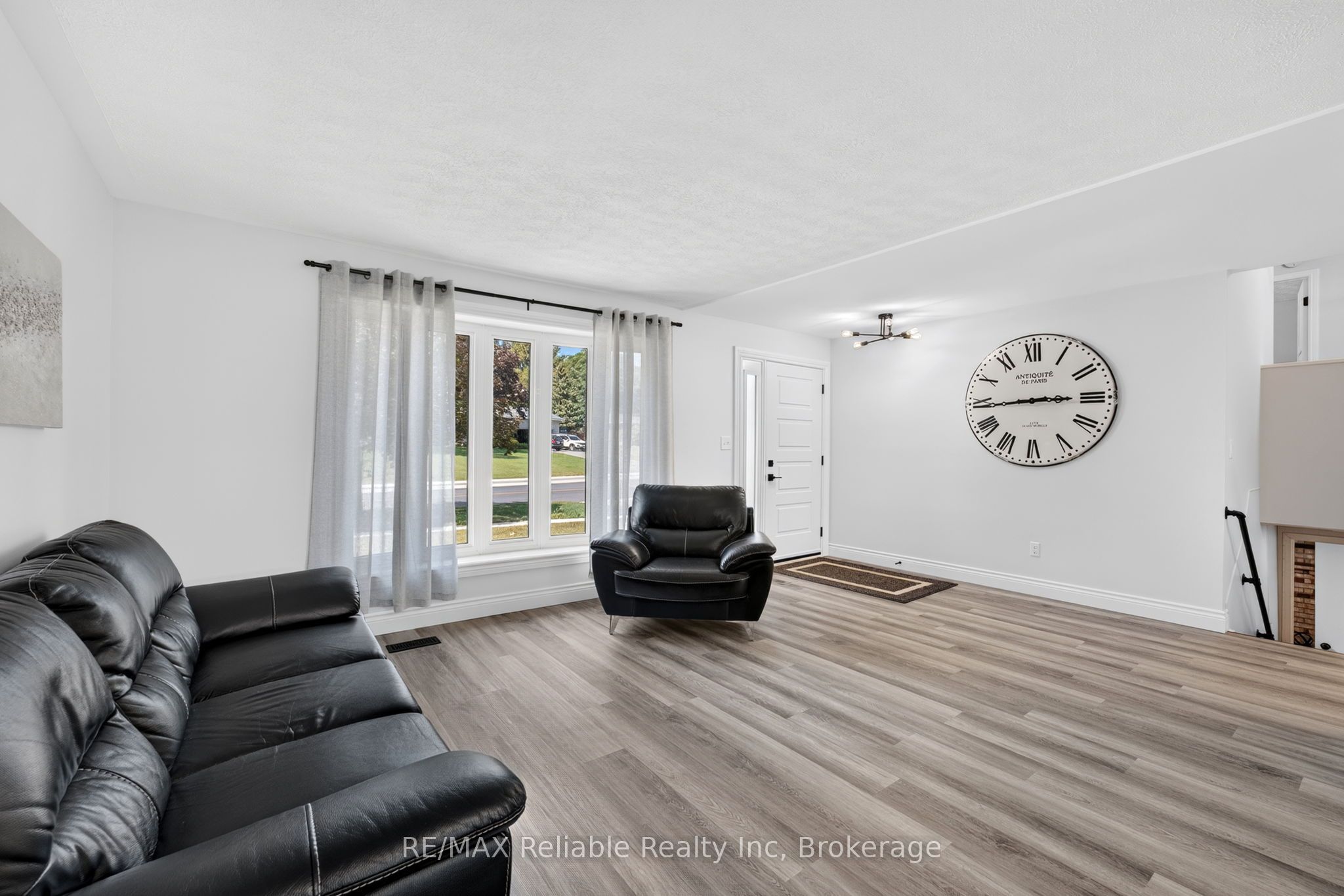 17 Suncoast Drive W, Goderich, ON N7A 4H1 photo 4