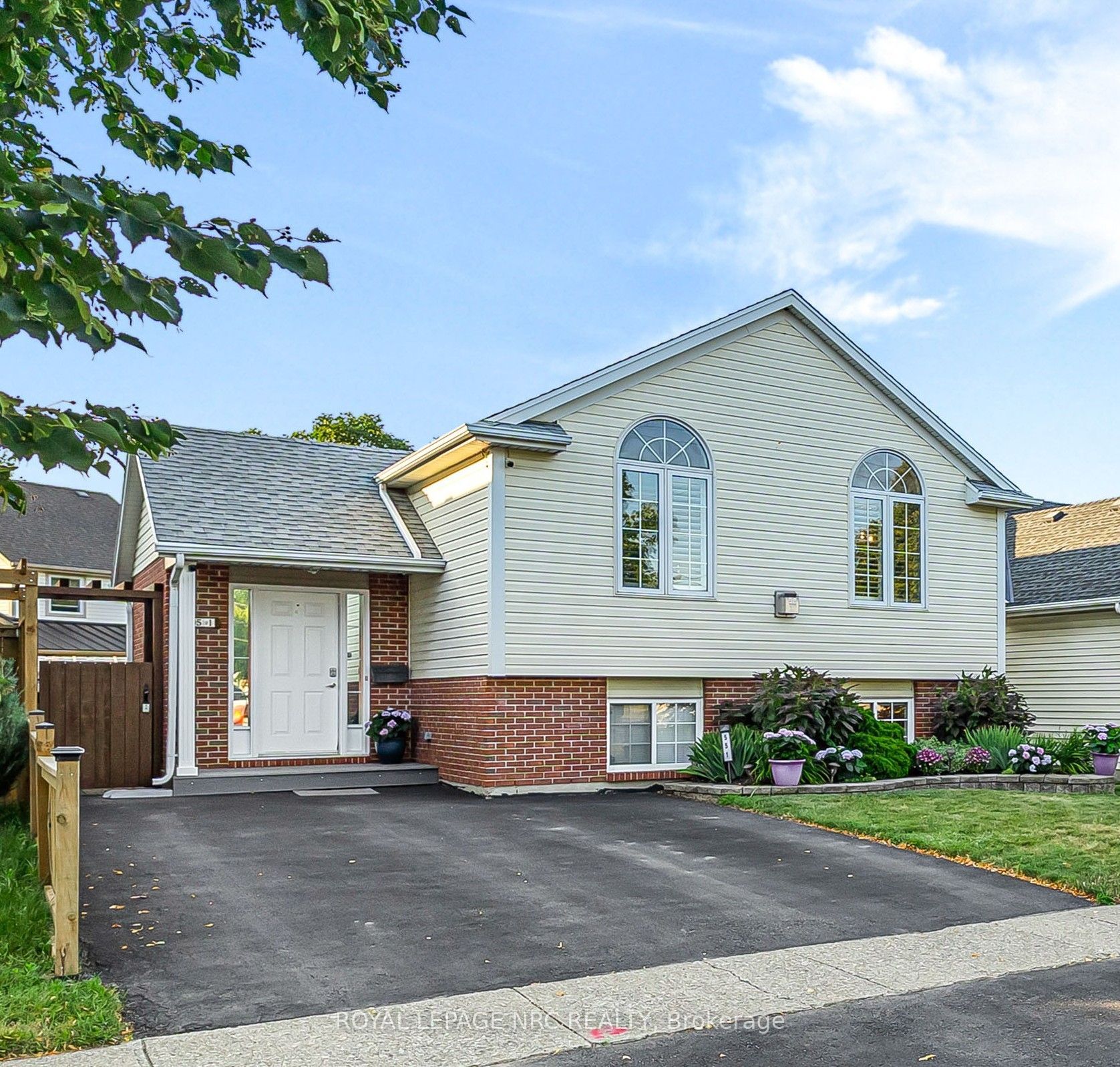 551 Scott Street, St. Catharines, ON L2M 6Y4