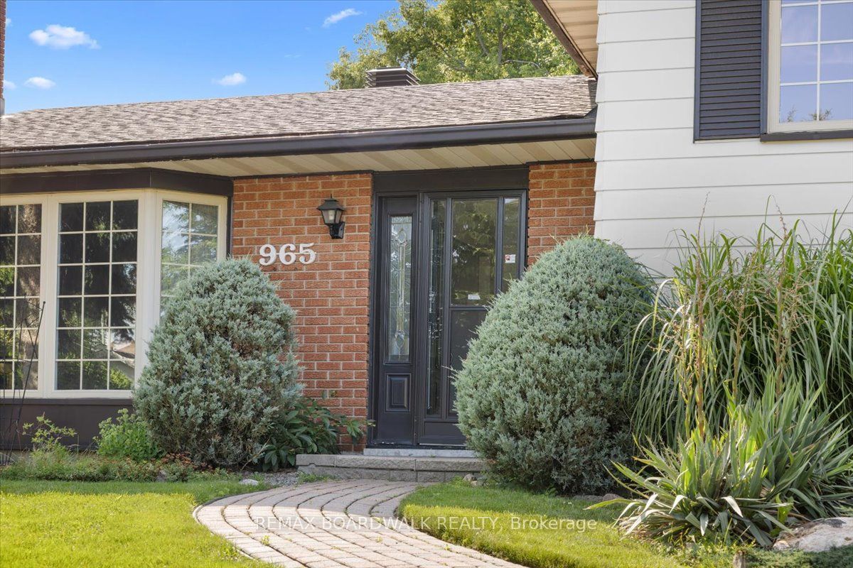 965 Cahill Drive W, Hunt Club - Windsor Park Village and Area, ON K1V 9H9 photo 5