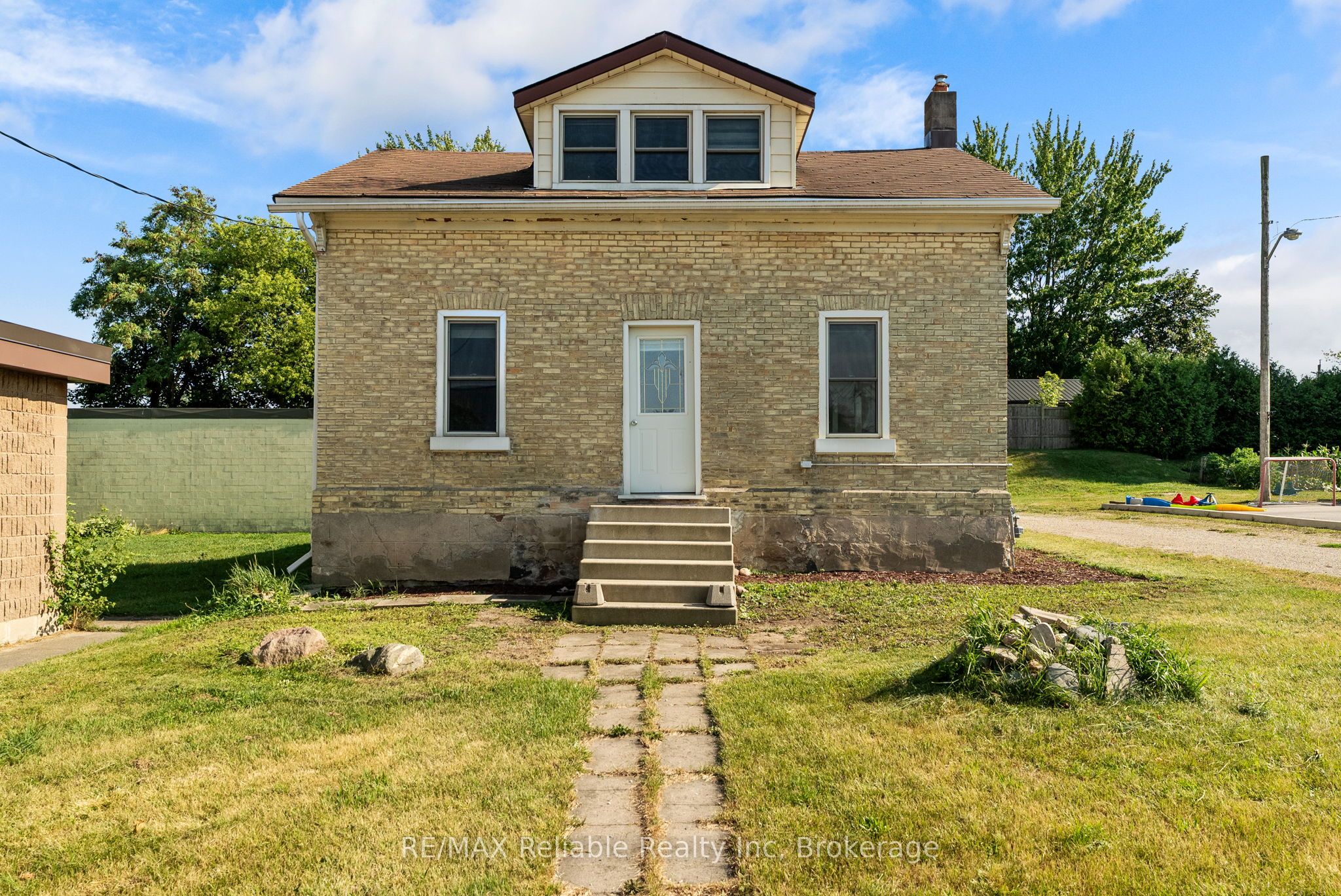 39 Main Street E, Bluewater, ON N0M 2T0 photo 4