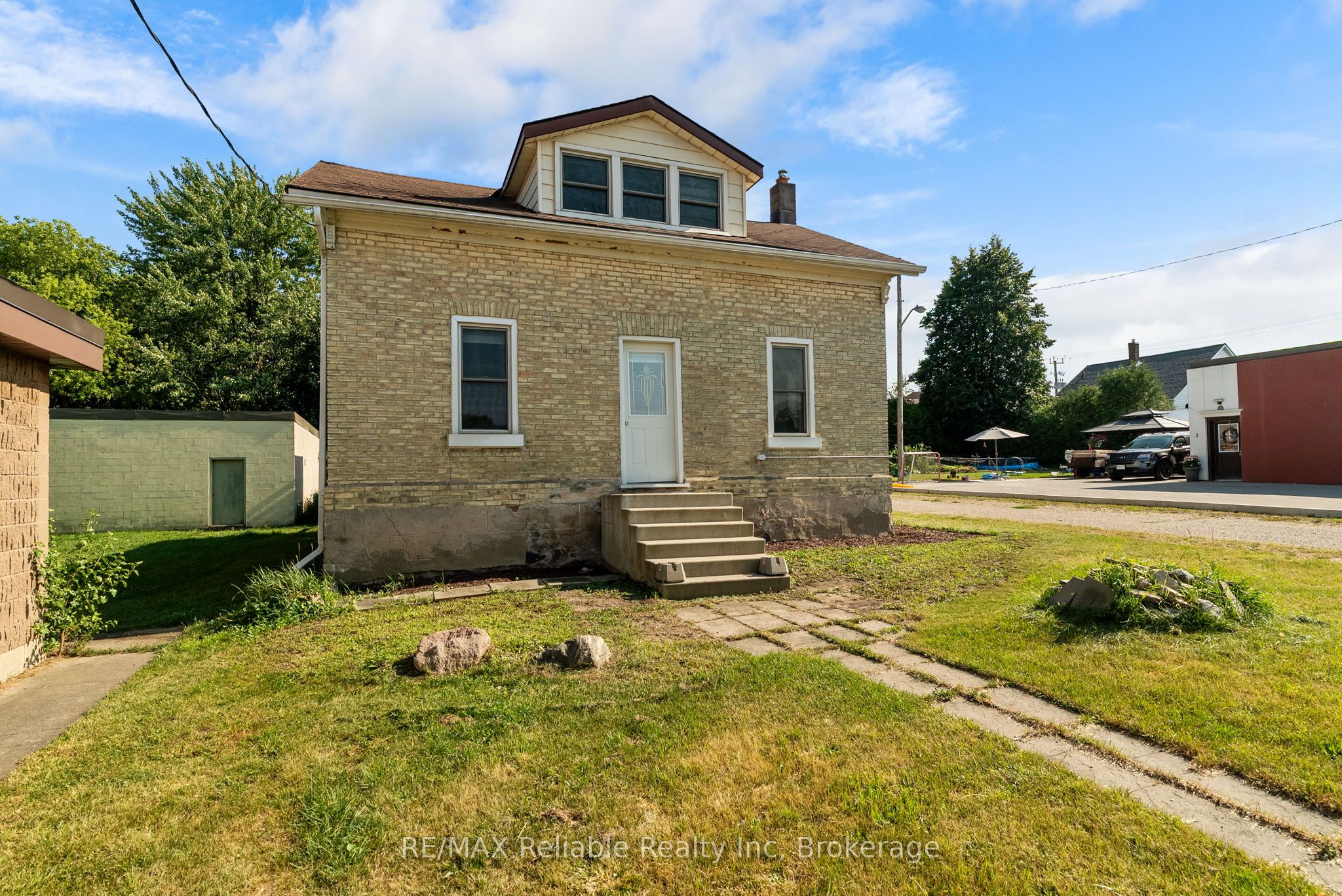 39 Main Street E, Bluewater, ON N0M 2T0 photo 5