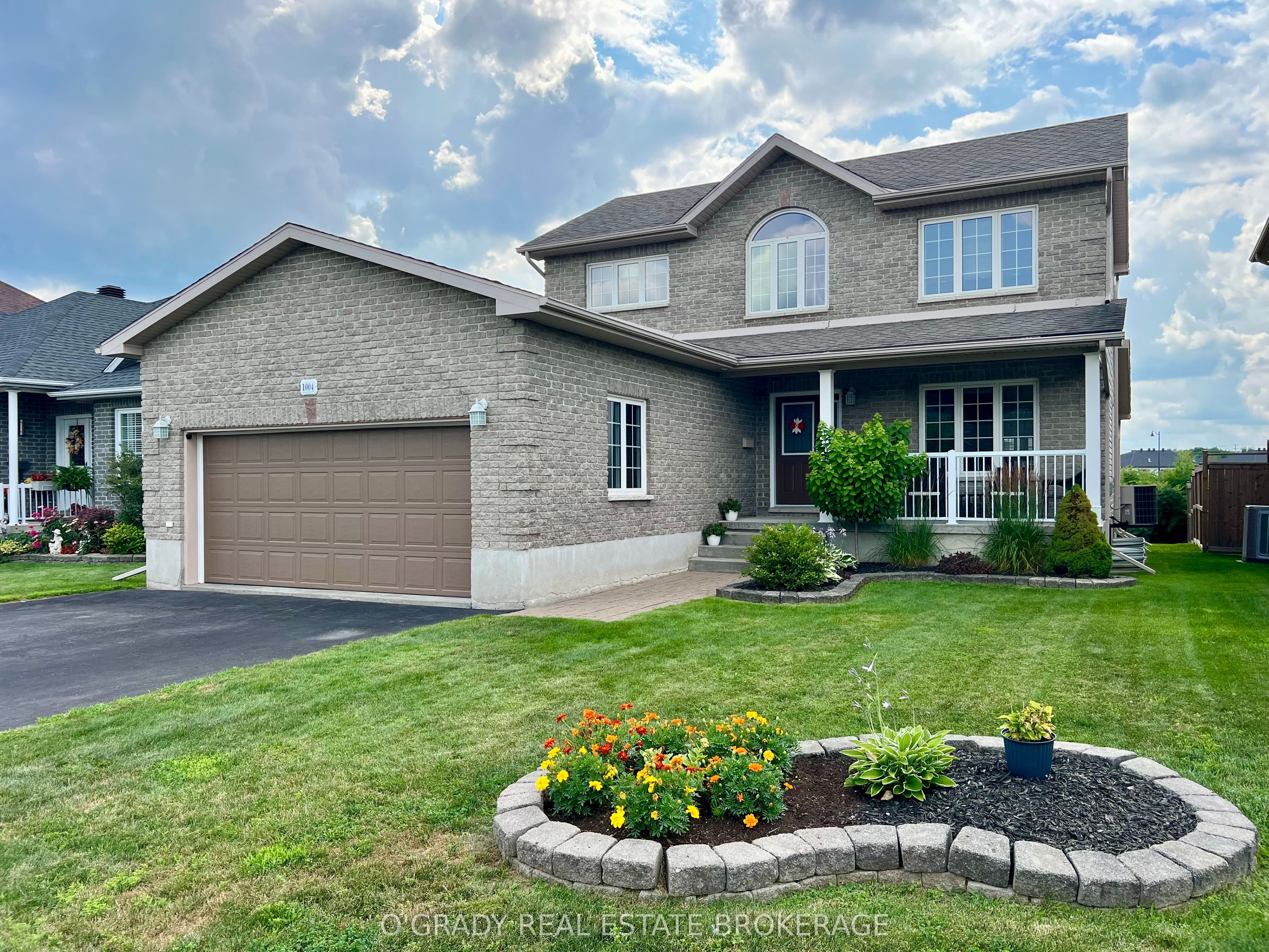 1004 Crestwood Drive, Brockville, ON K6V 7N1