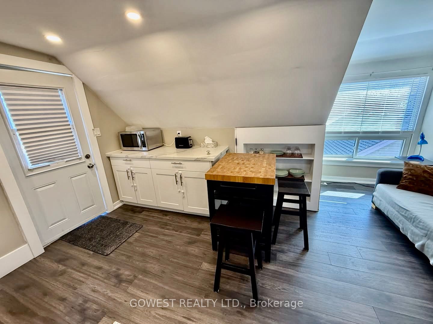 29 Cliff Avenue 2, Hamilton, ON L8V 2S1 photo 3