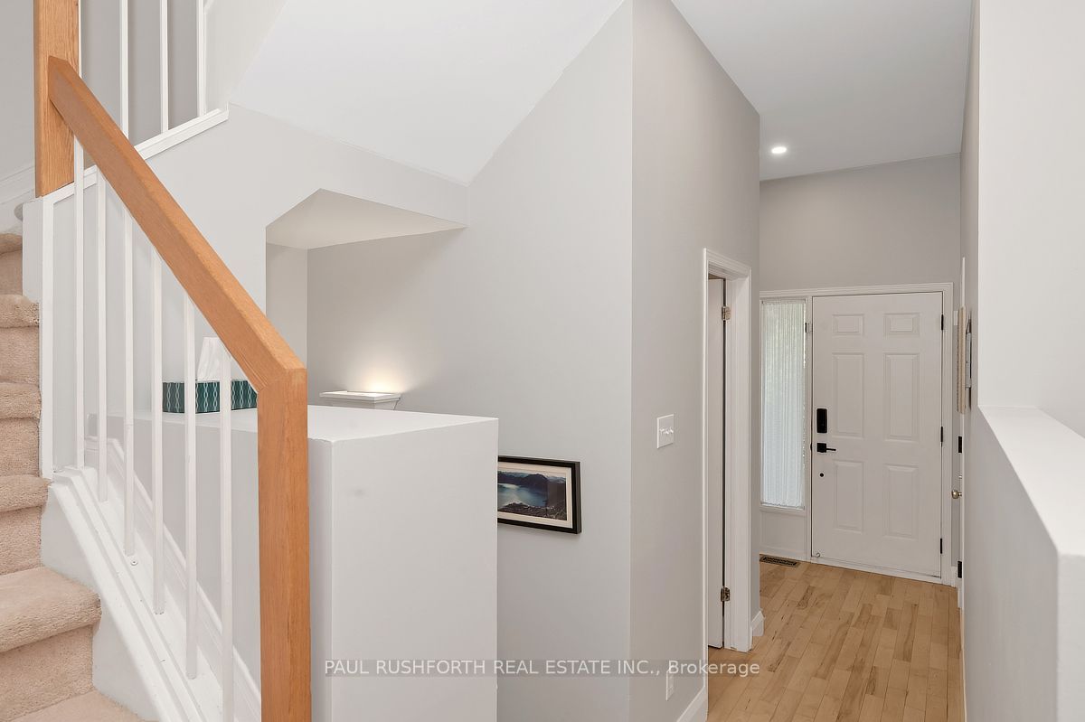 70 Sheppard's Glen Avenue, Kanata, ON K2M 2M9 photo 4