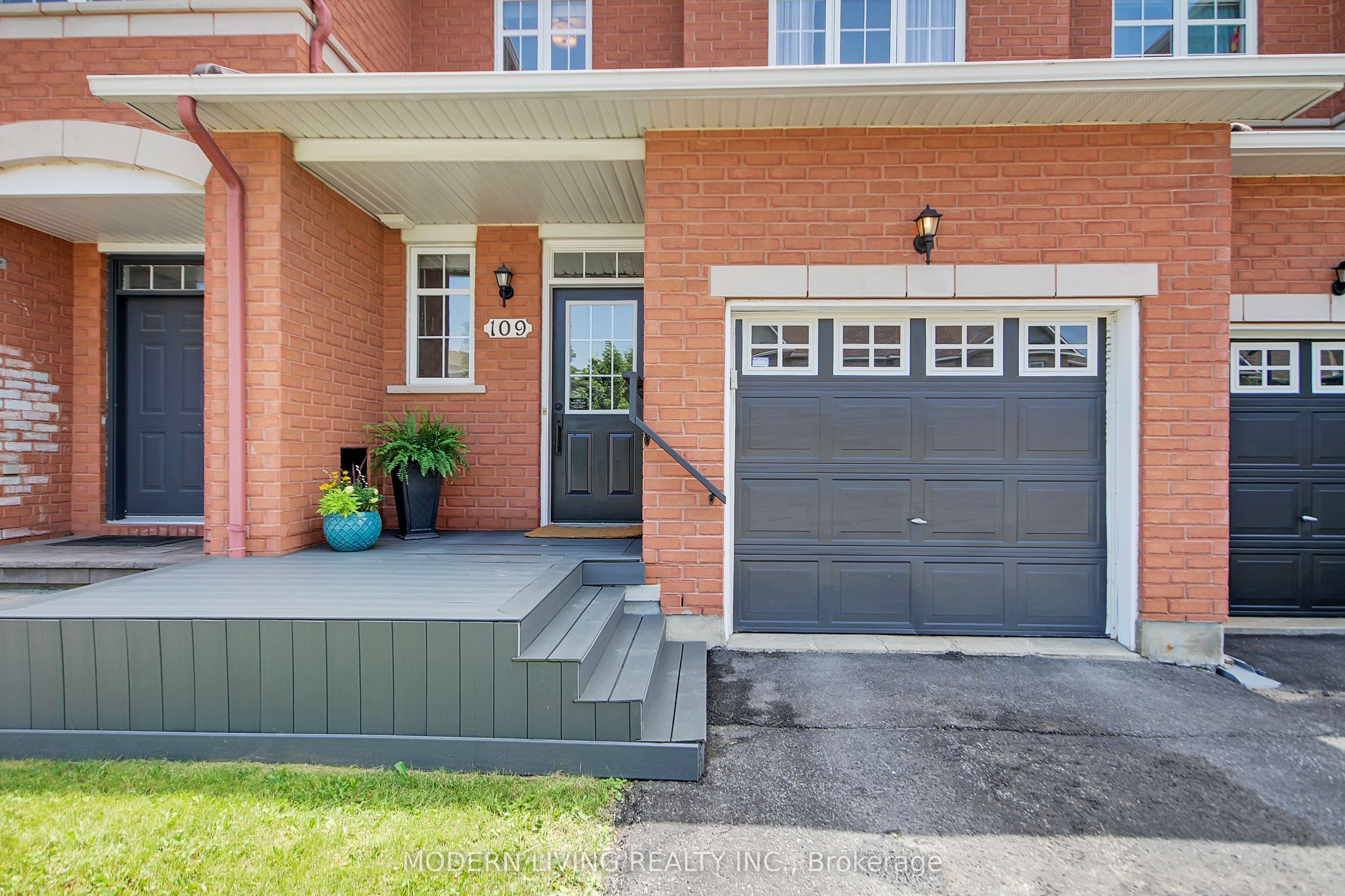 109 Deercroft Avenue, Barrhaven, ON K2J 5H7 photo 4