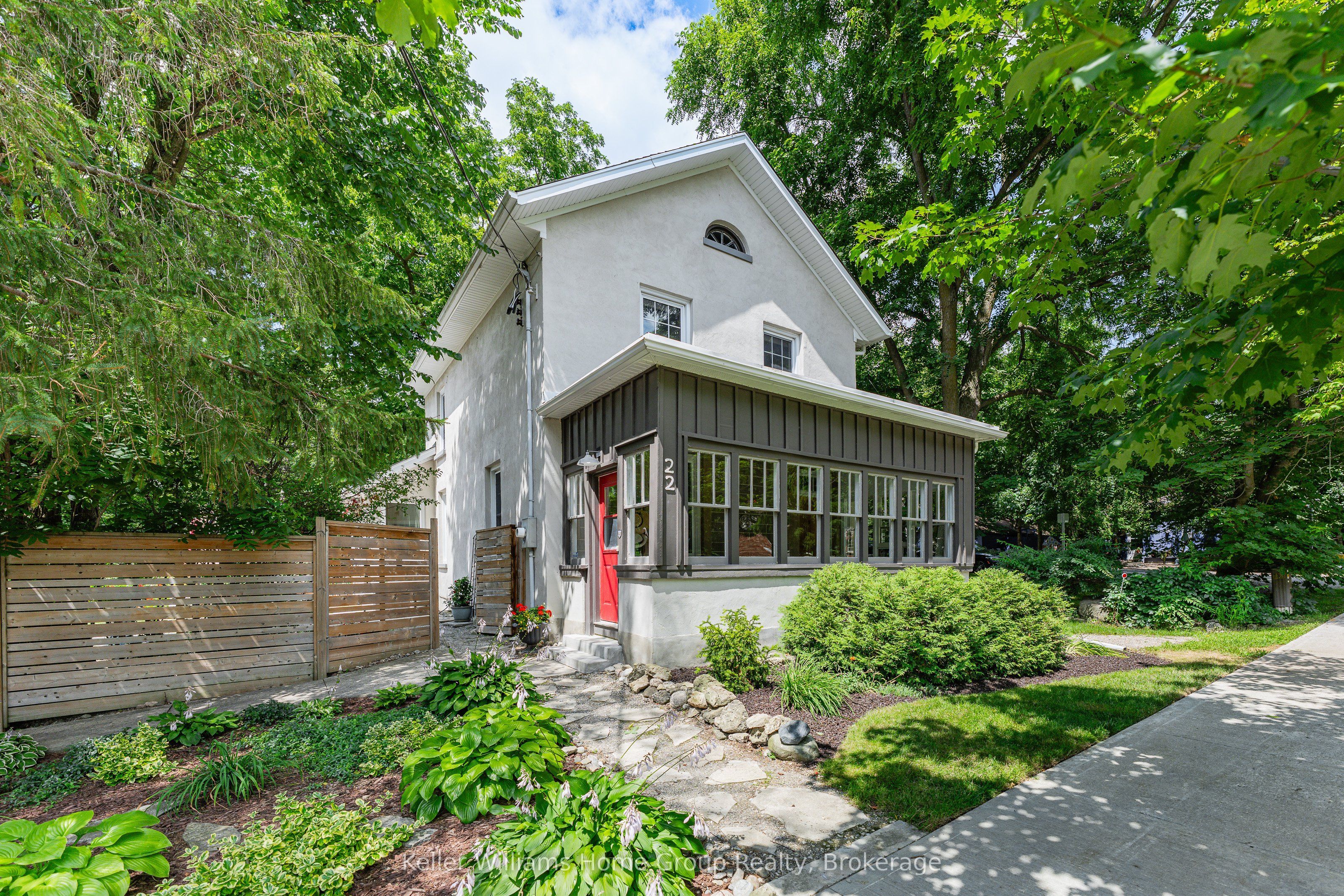 22 Sophia Street, Centre Wellington, ON N0B 1S0 photo 3