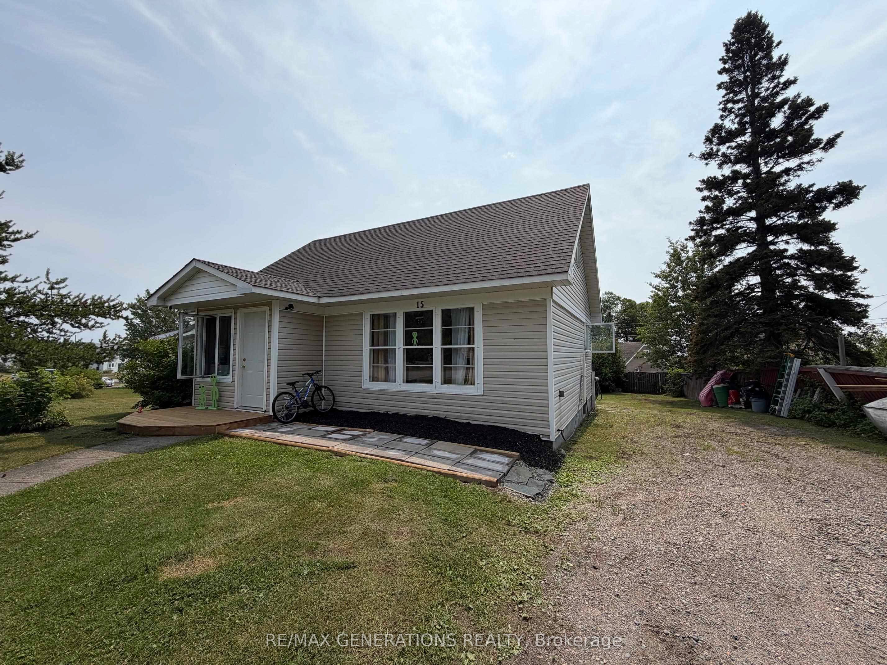 15 PRINCESS Avenue, Terrace Bay, ON P0T 2W0