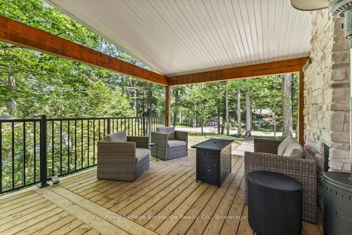 819 Wilson Avenue, Huron-Kinloss, ON N2Z 2X3 photo 3