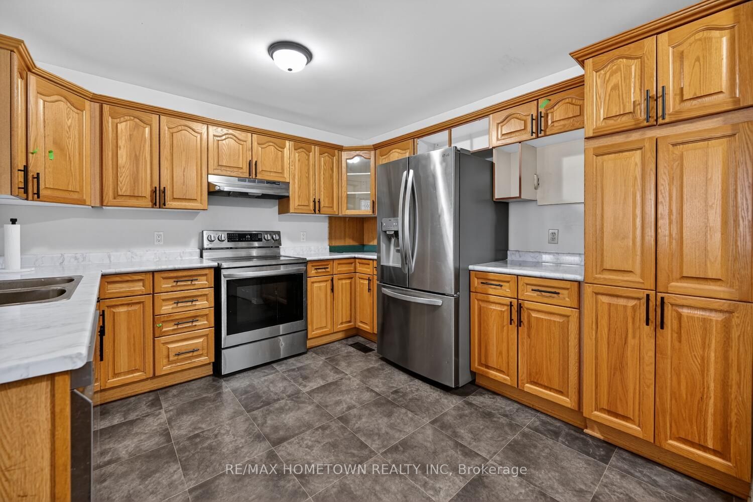 2178 Dundas Street E, Edwardsburgh/Cardinal, ON K0E 1E0 photo 5