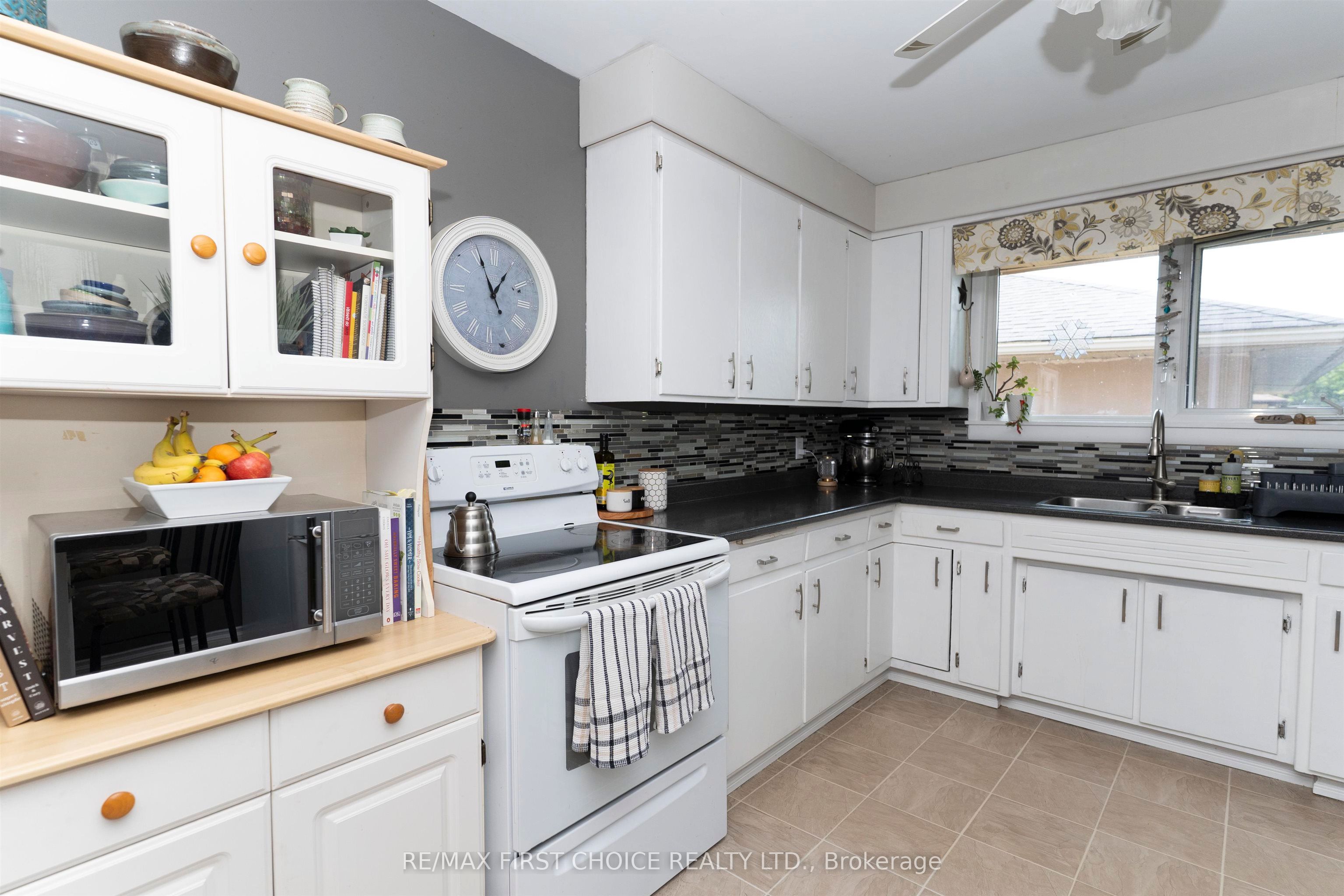 601 Edward Street S, Thunder Bay, ON P7E 2H1 photo 5