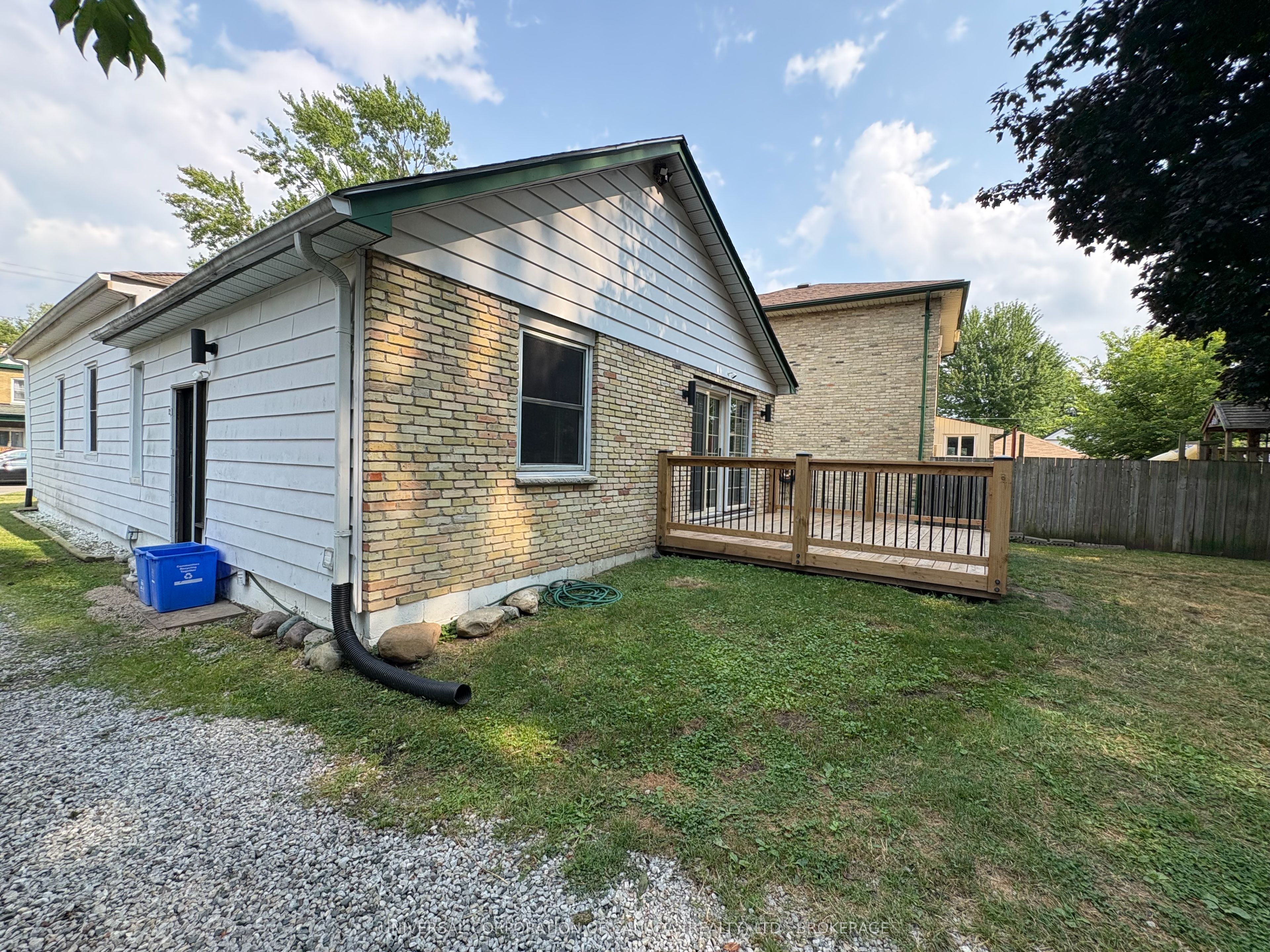 97 Chesley Avenue, London East, ON N5Z 2C3 photo 2
