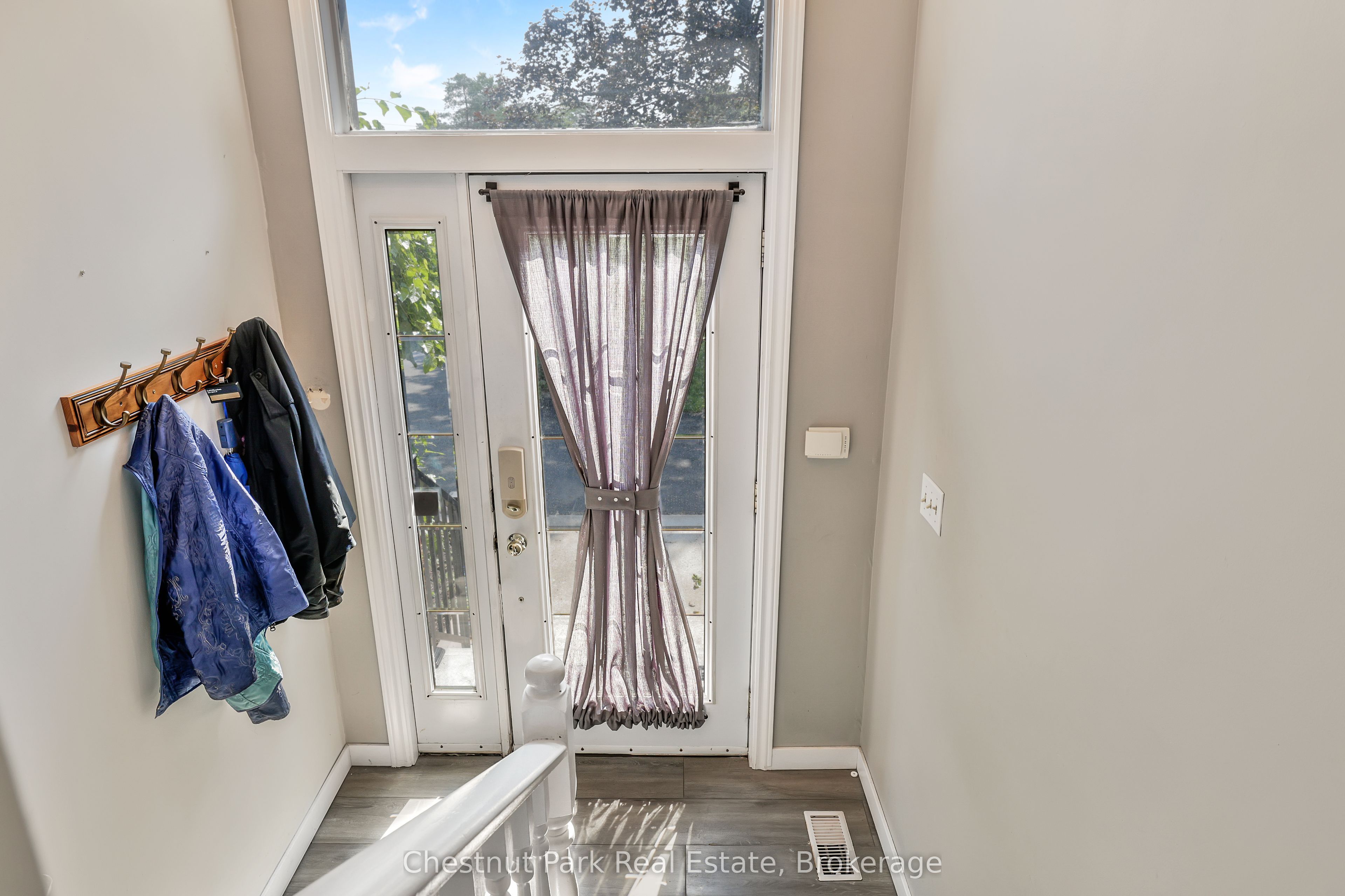 384 Urstadt Street, Georgian Bluffs, ON N4K 6V5 photo 5