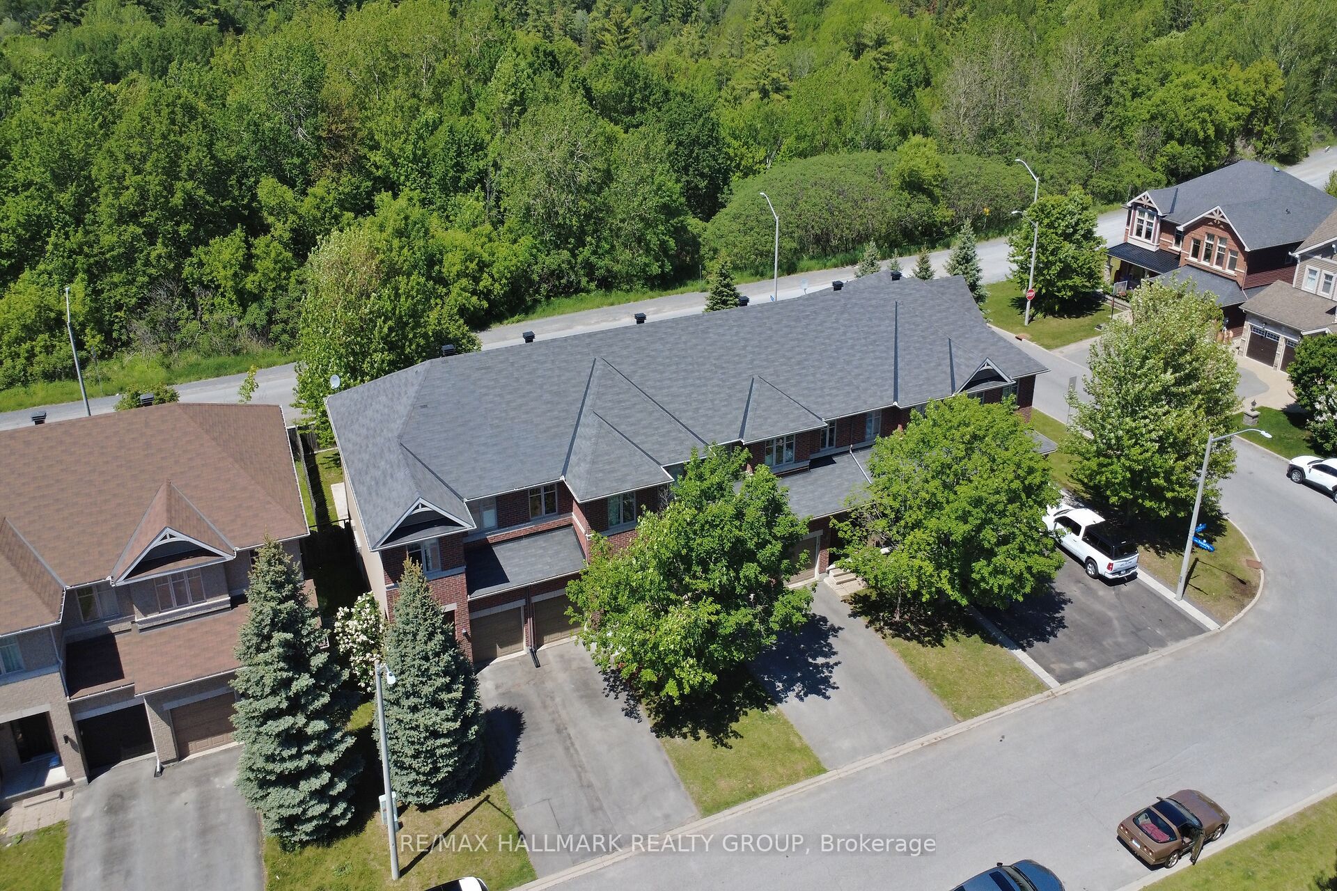 450 Sultan Street, Orleans - Cumberland and Area, ON K4A 0K2 photo 4