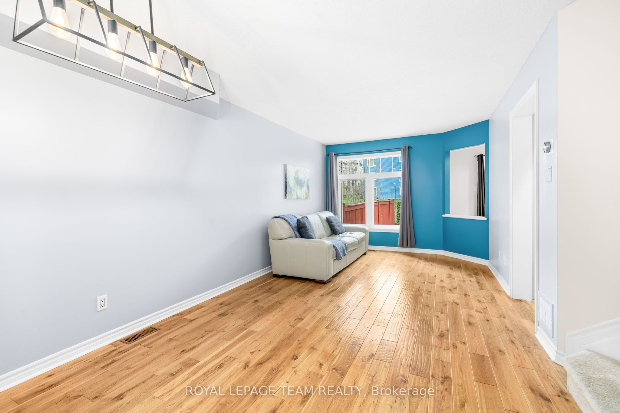 189 Gray Crescent, Kanata, ON K2K 3L8 photo 5