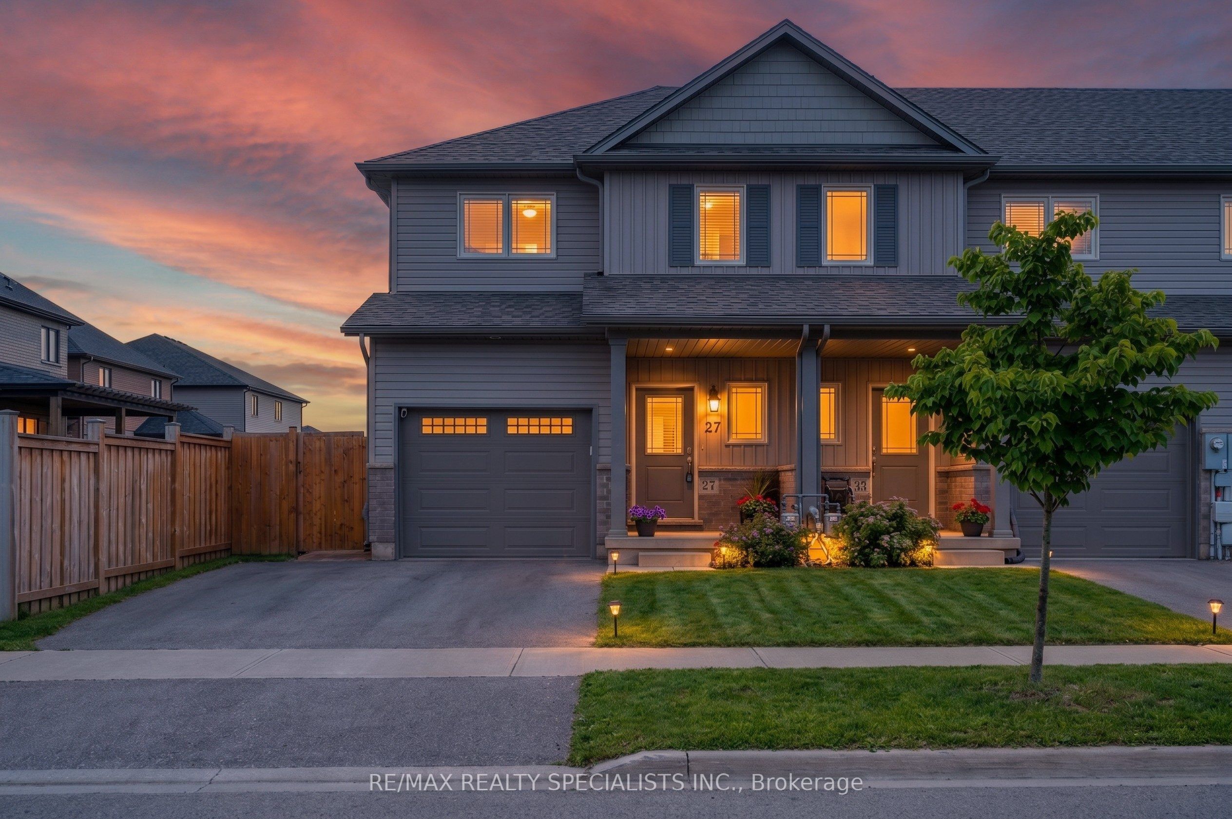 27 Harmony Way, Thorold, ON L2V 0B6