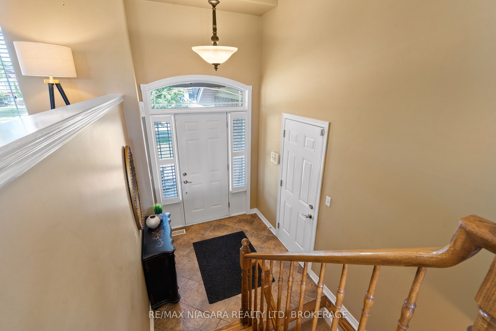 7040 St Michael Avenue, Niagara Falls, ON L2H 3N9 photo 5